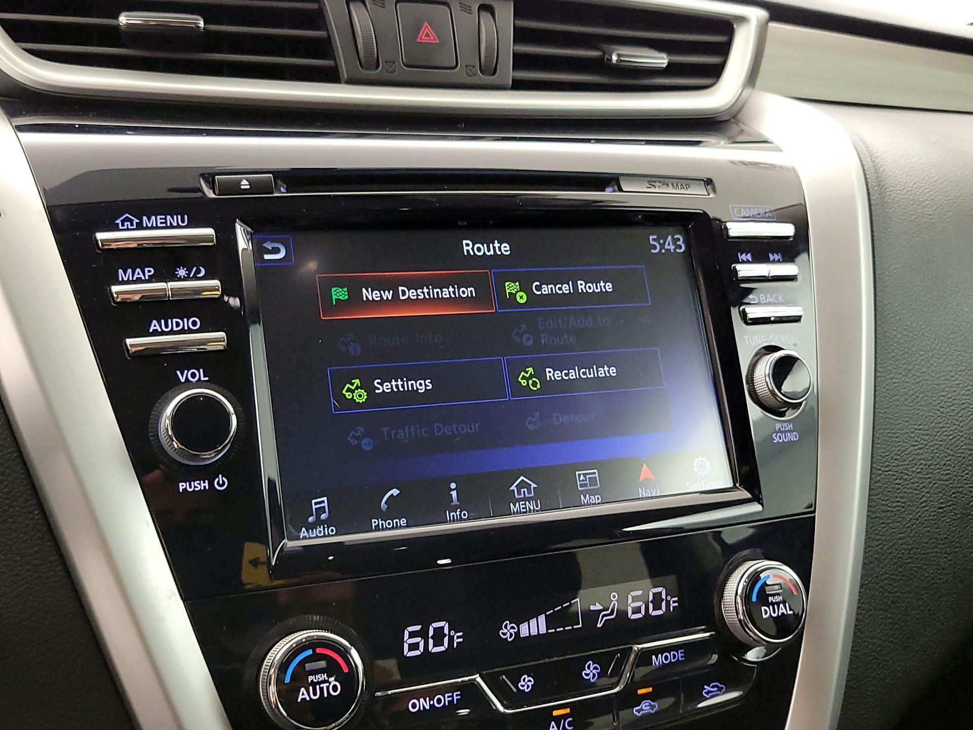 Thumbnail: 2016 Nissan Murano - 14