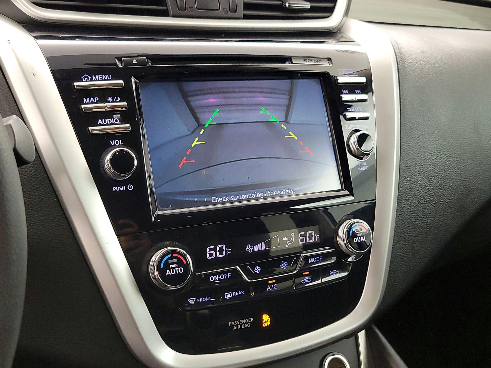 Thumbnail: 2016 Nissan Murano - 15