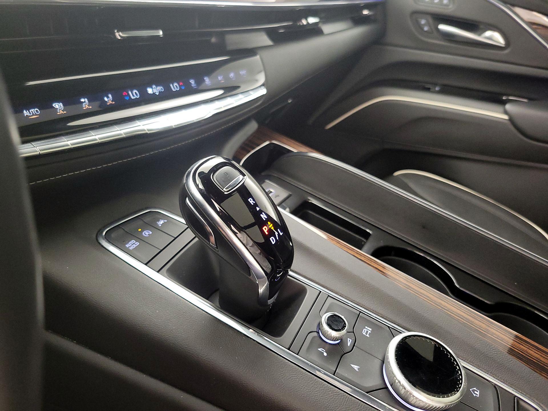 Thumbnail: 2023 Cadillac Escalade - 18