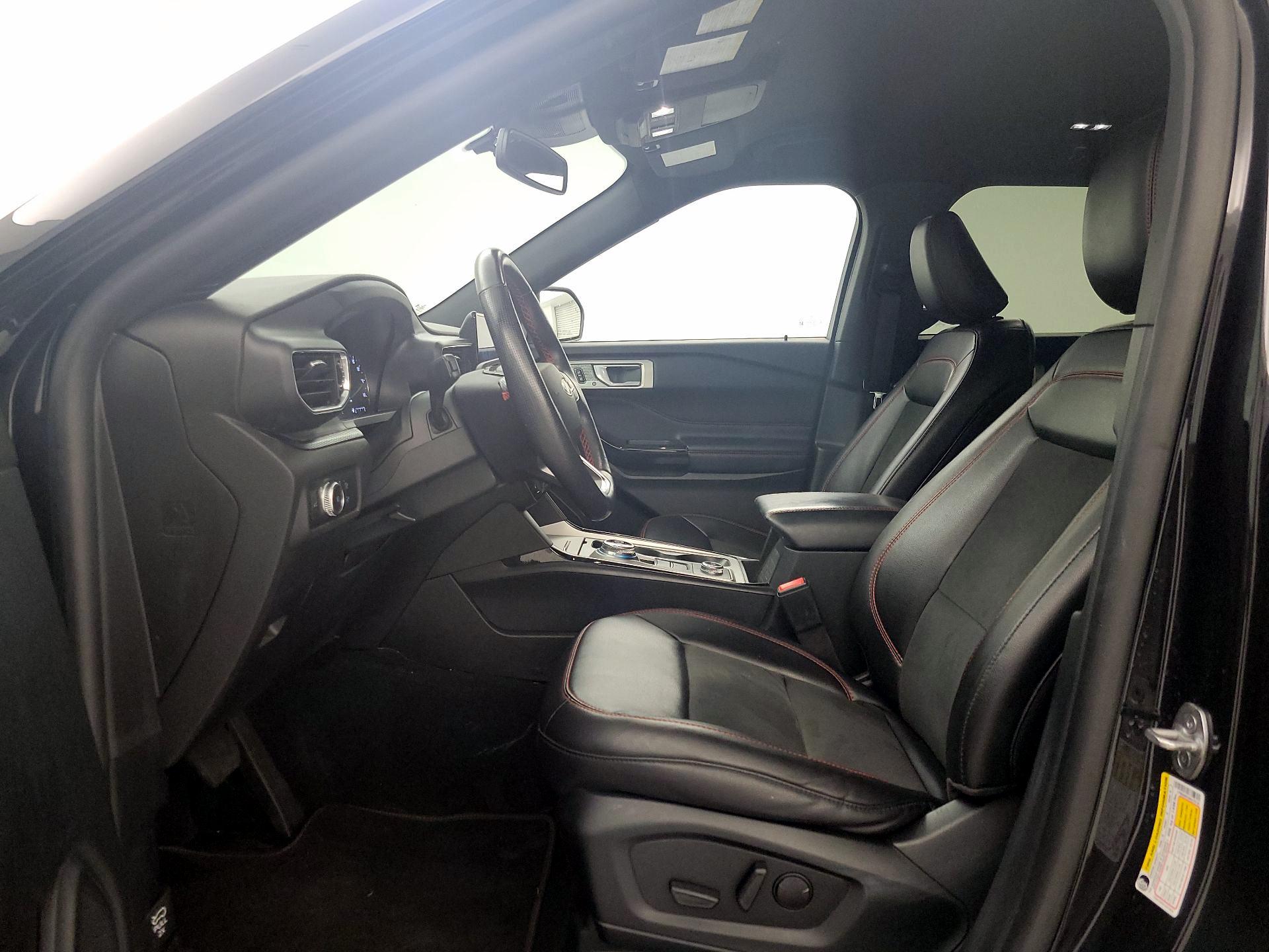 Thumbnail: 2022 Ford Explorer - 11