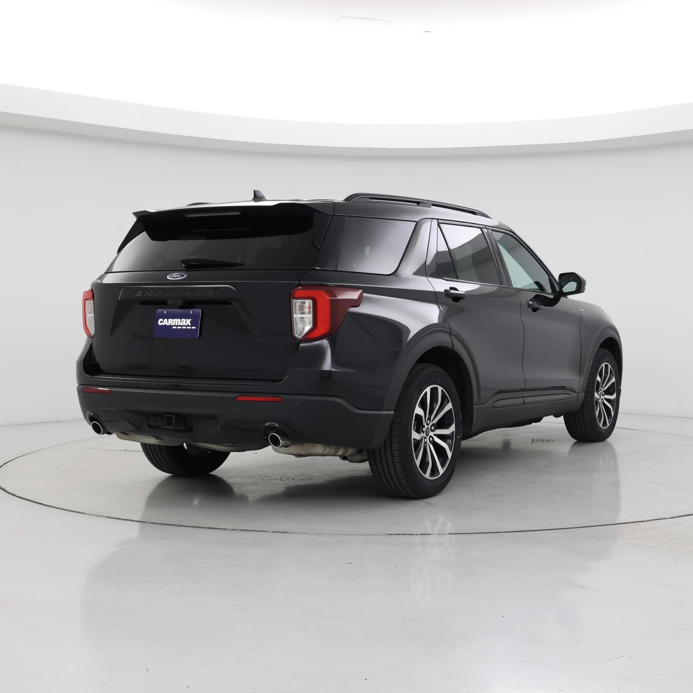 Thumbnail: 2022 Ford Explorer - 8