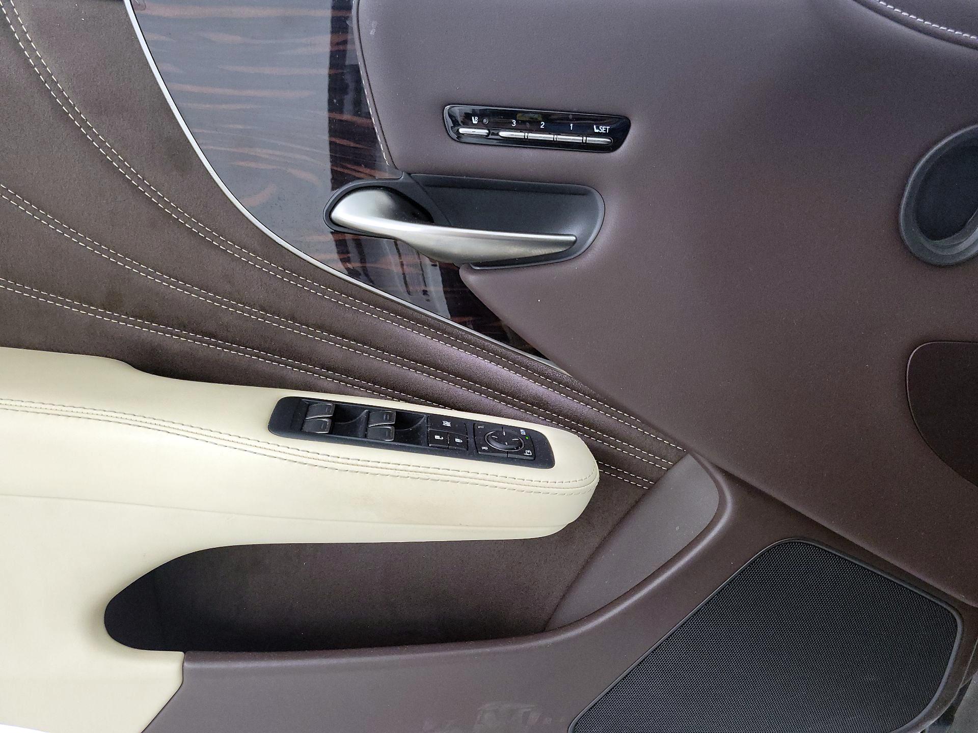Thumbnail: 2019 Lexus LS - 12