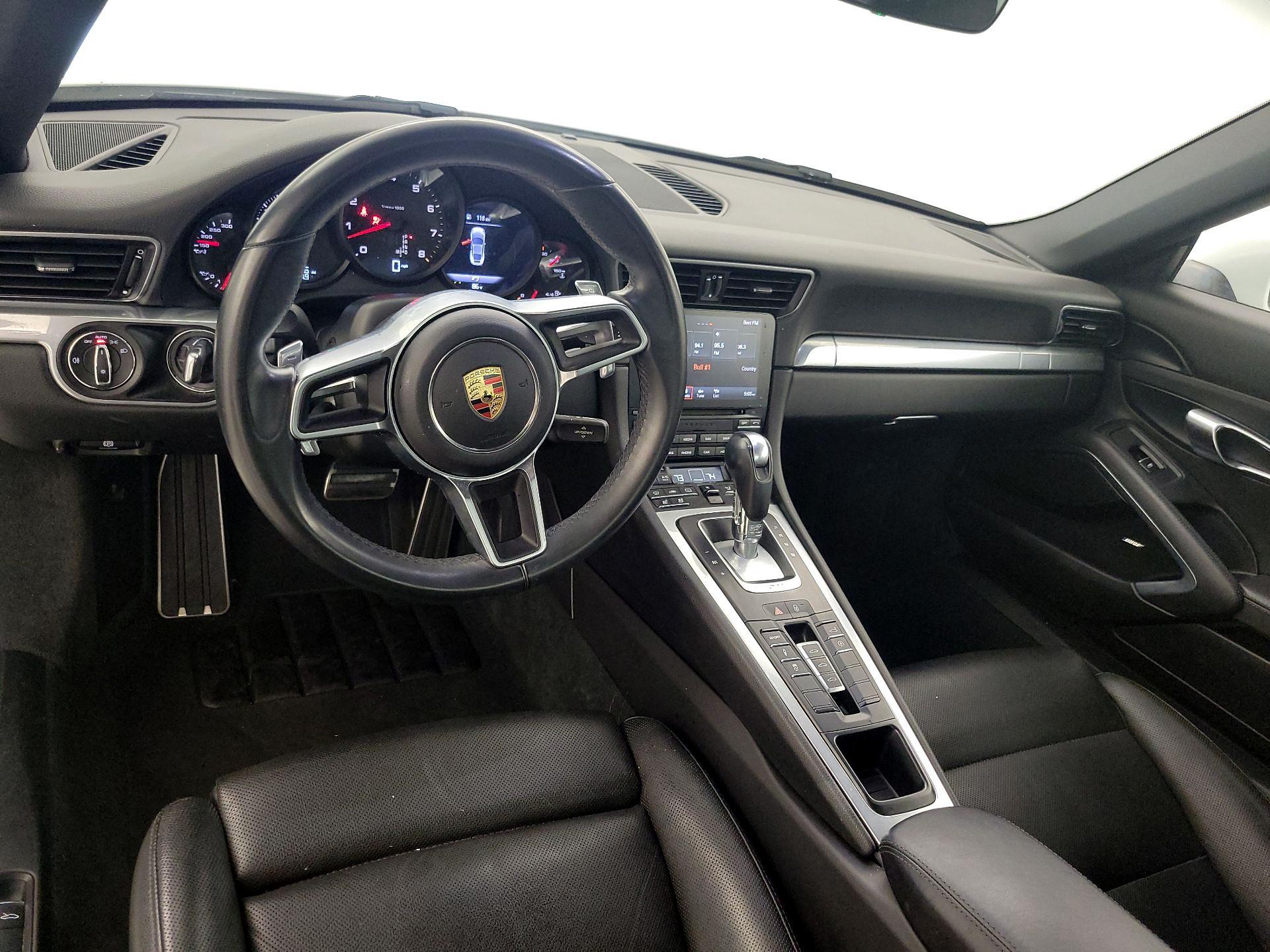 Thumbnail: 2017 Porsche 911 - 9