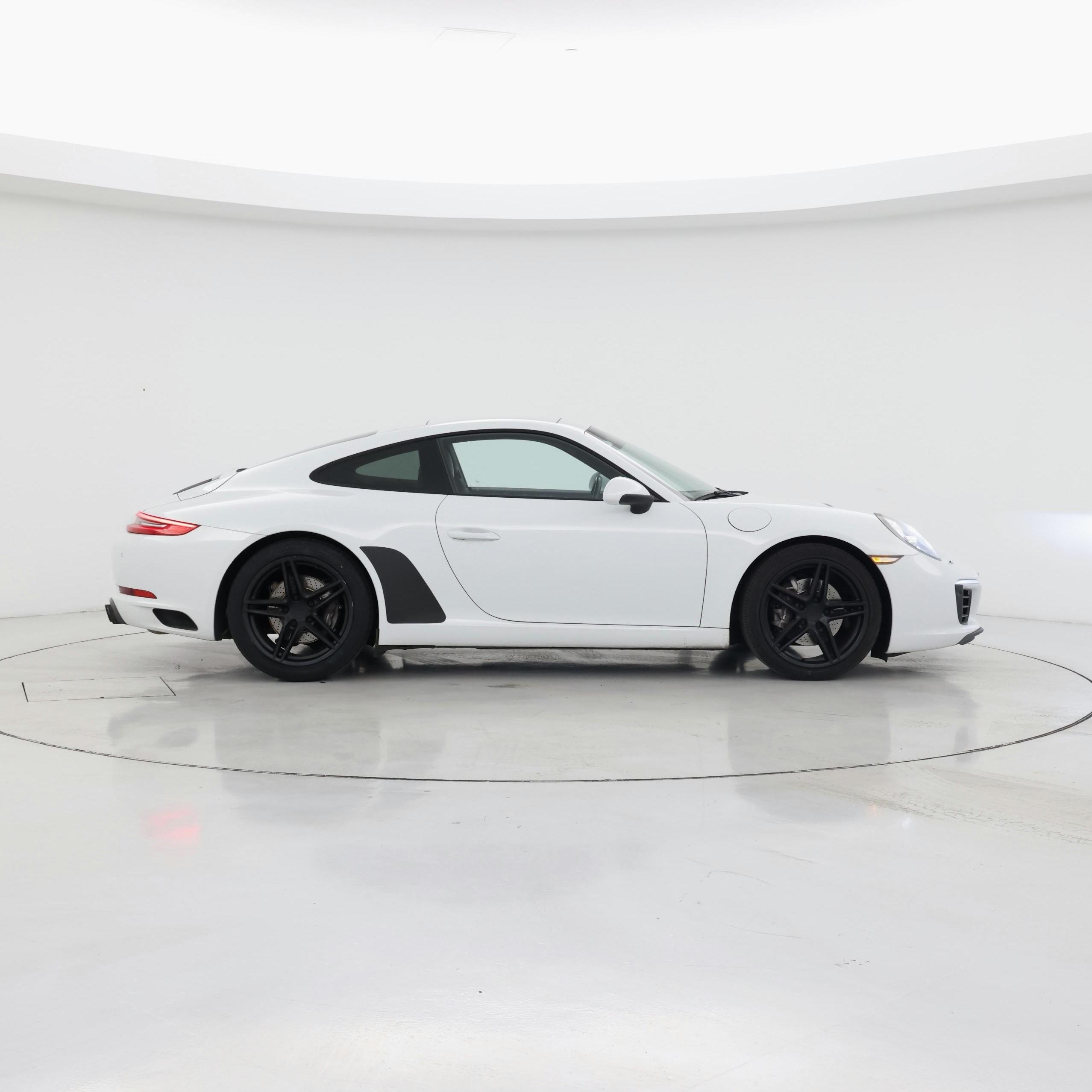 Thumbnail: 2017 Porsche 911 - 7