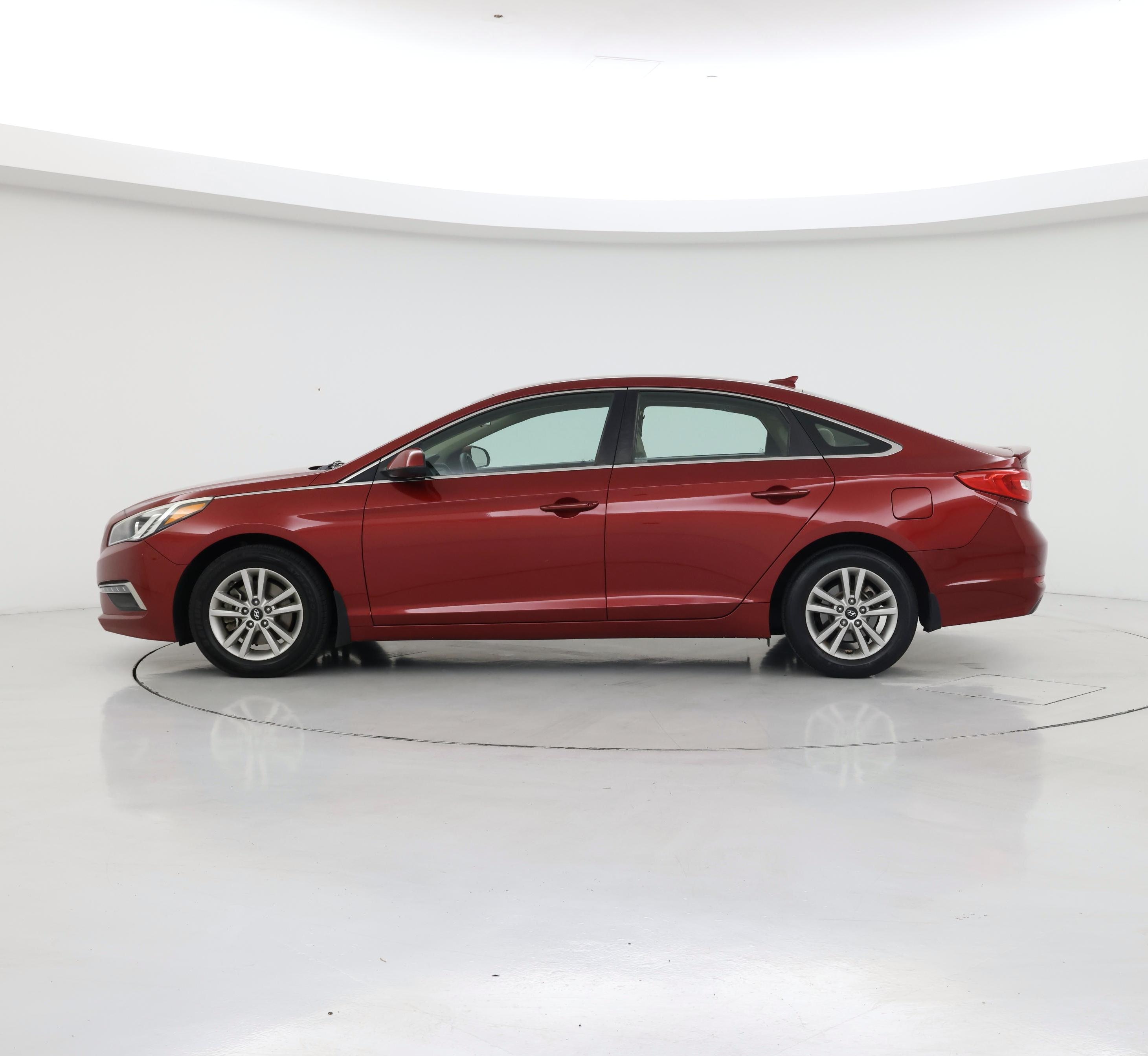 Thumbnail: 2015 Hyundai Sonata - 3