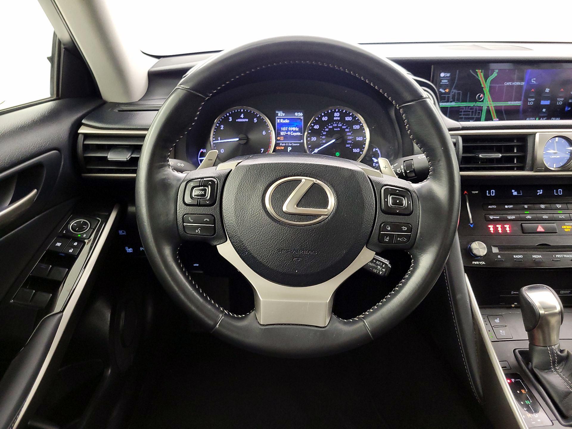 Thumbnail: 2017 Lexus IS - 10