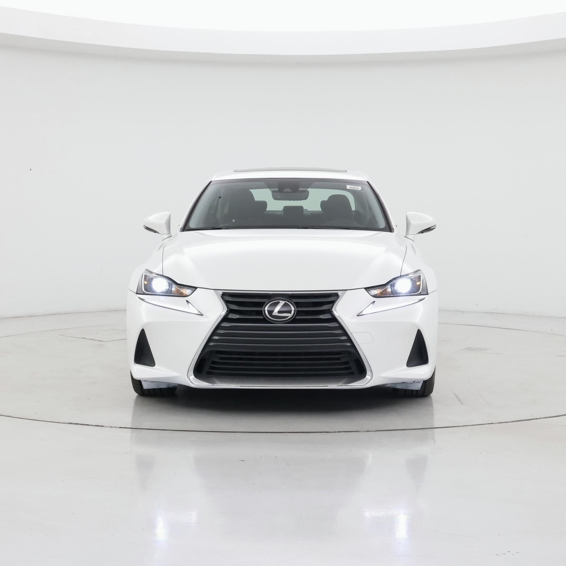 Thumbnail: 2017 Lexus IS - 5