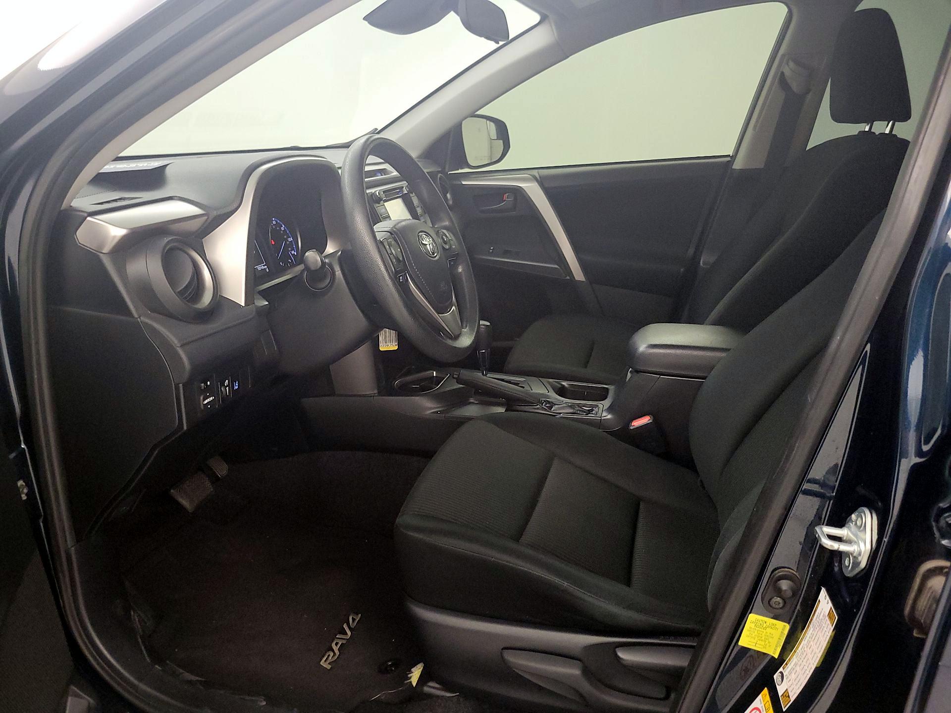 Thumbnail: 2018 Toyota RAV4 - 11