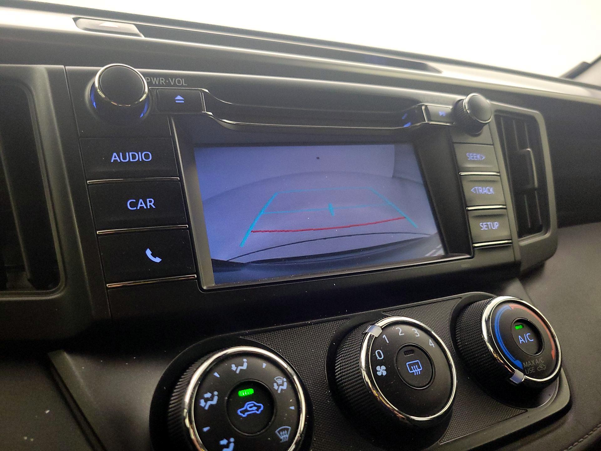 Thumbnail: 2018 Toyota RAV4 - 14