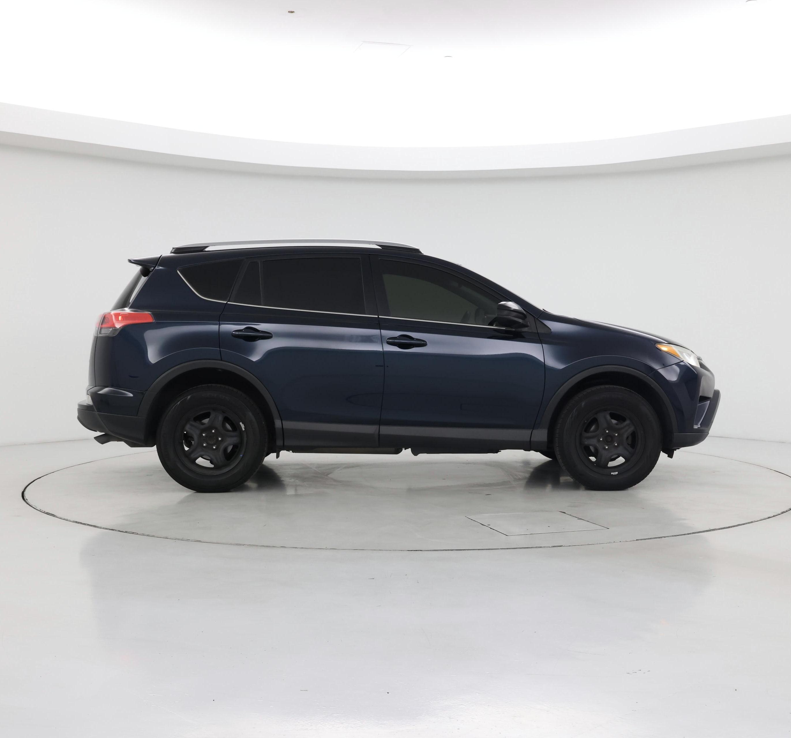 Thumbnail: 2018 Toyota RAV4 - 7