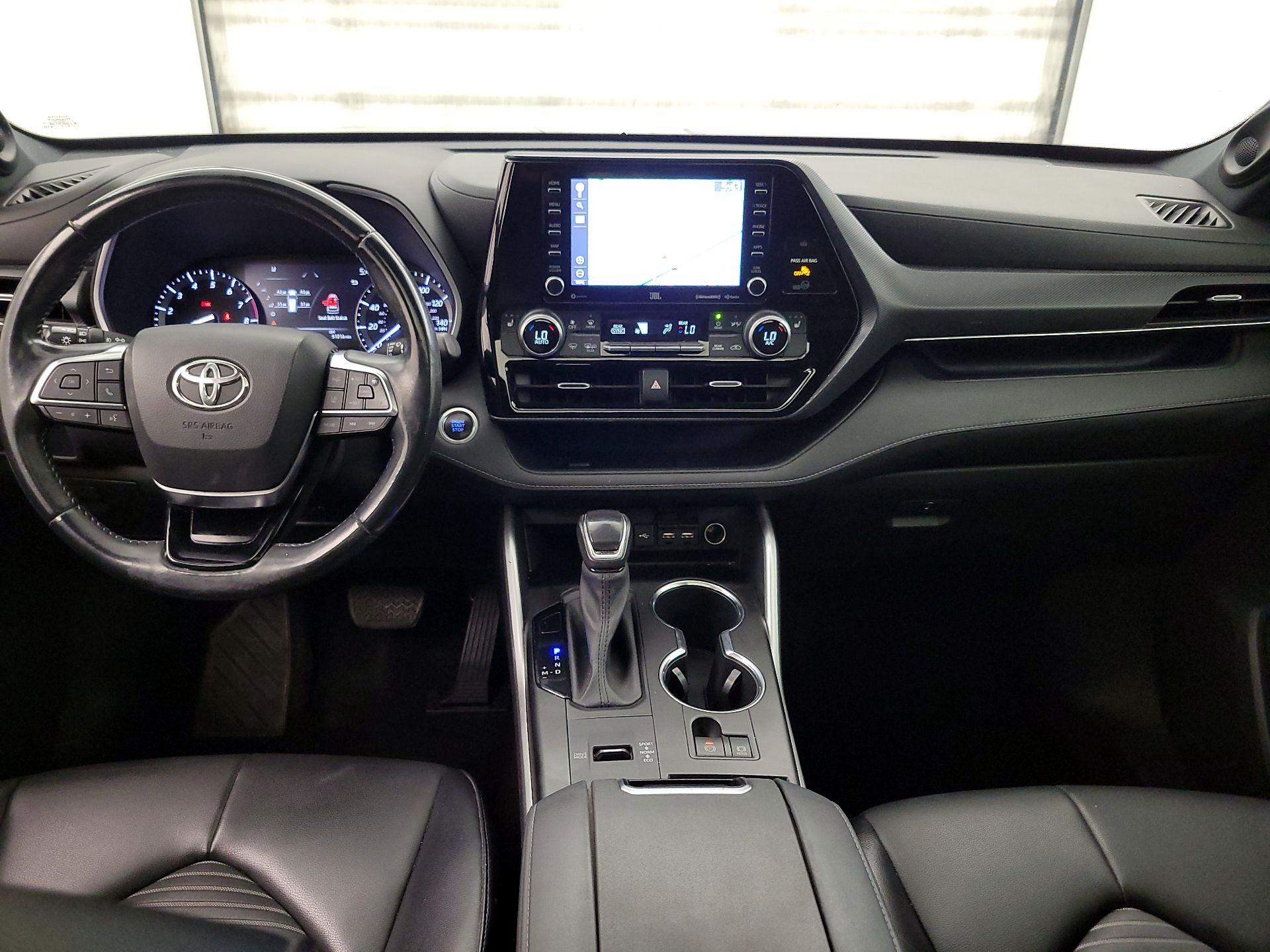 Thumbnail: 2021 Toyota Highlander - 9