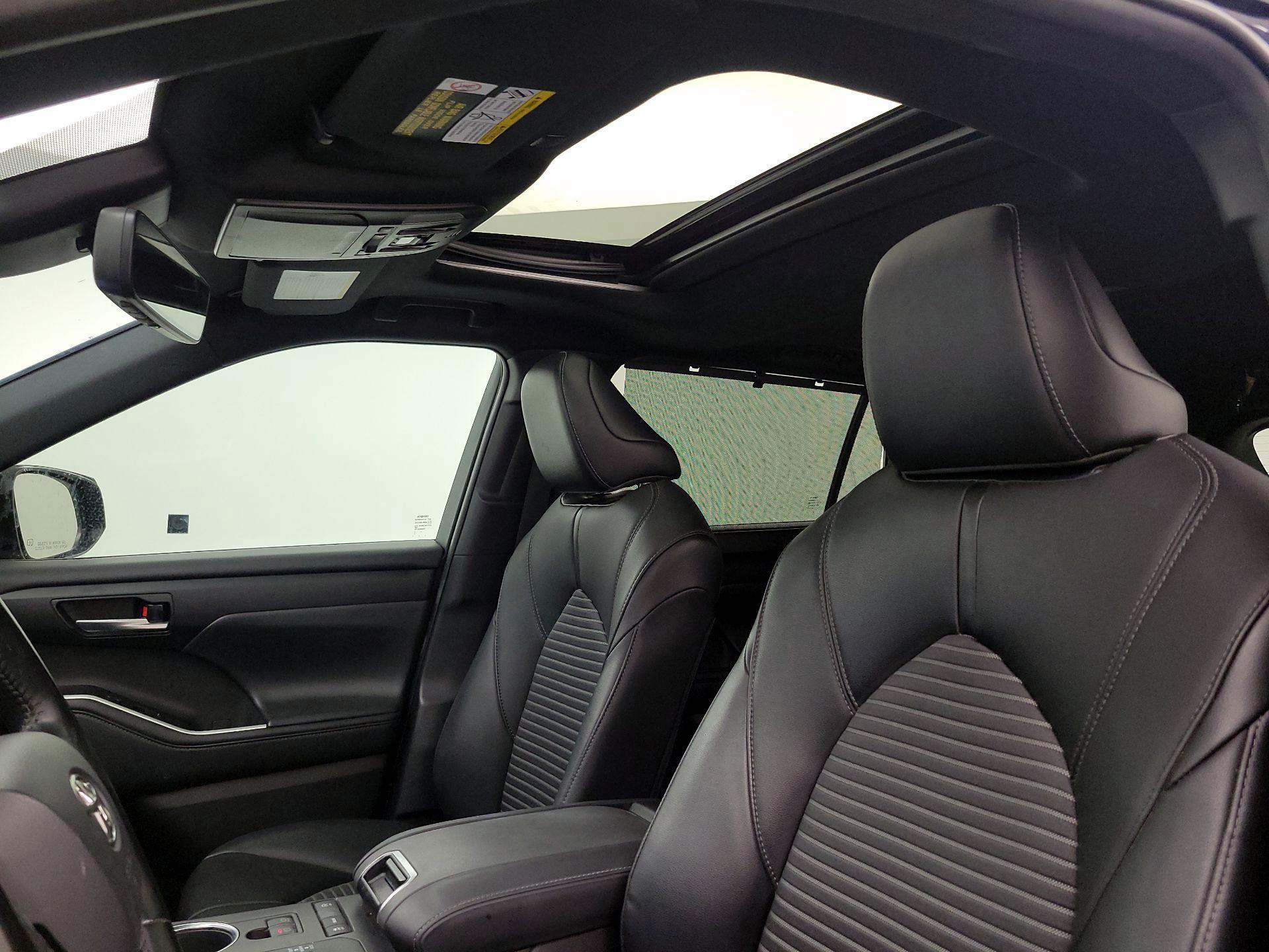 Thumbnail: 2021 Toyota Highlander - 20