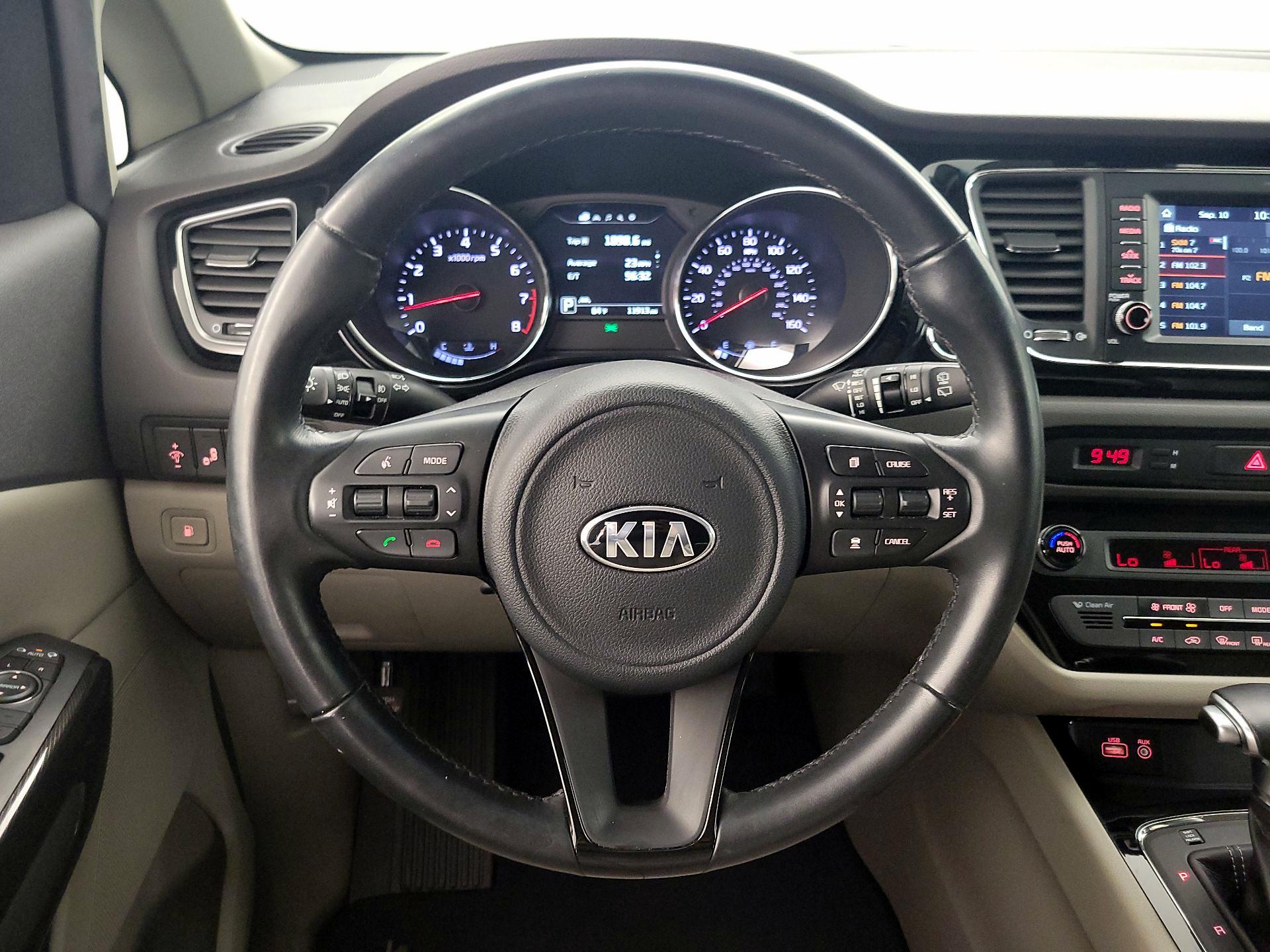 Thumbnail: 2017 Kia Sedona - 10