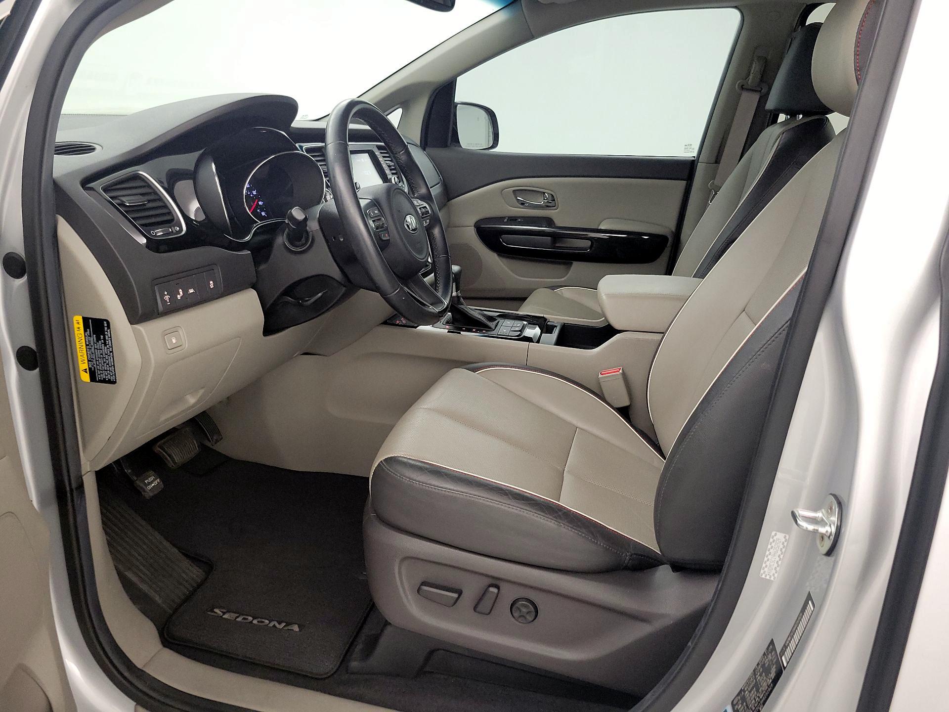 Thumbnail: 2017 Kia Sedona - 11