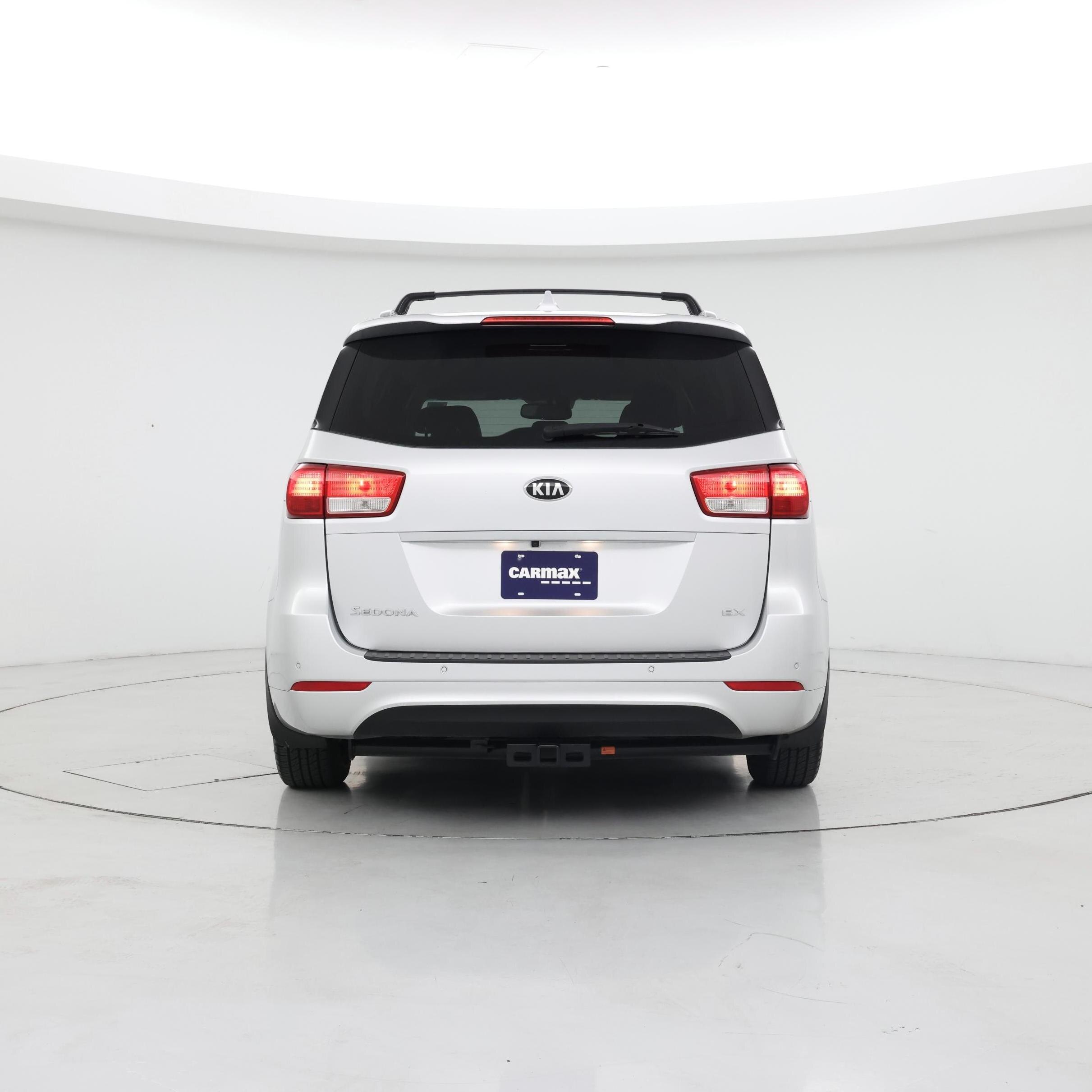 Thumbnail: 2017 Kia Sedona - 6