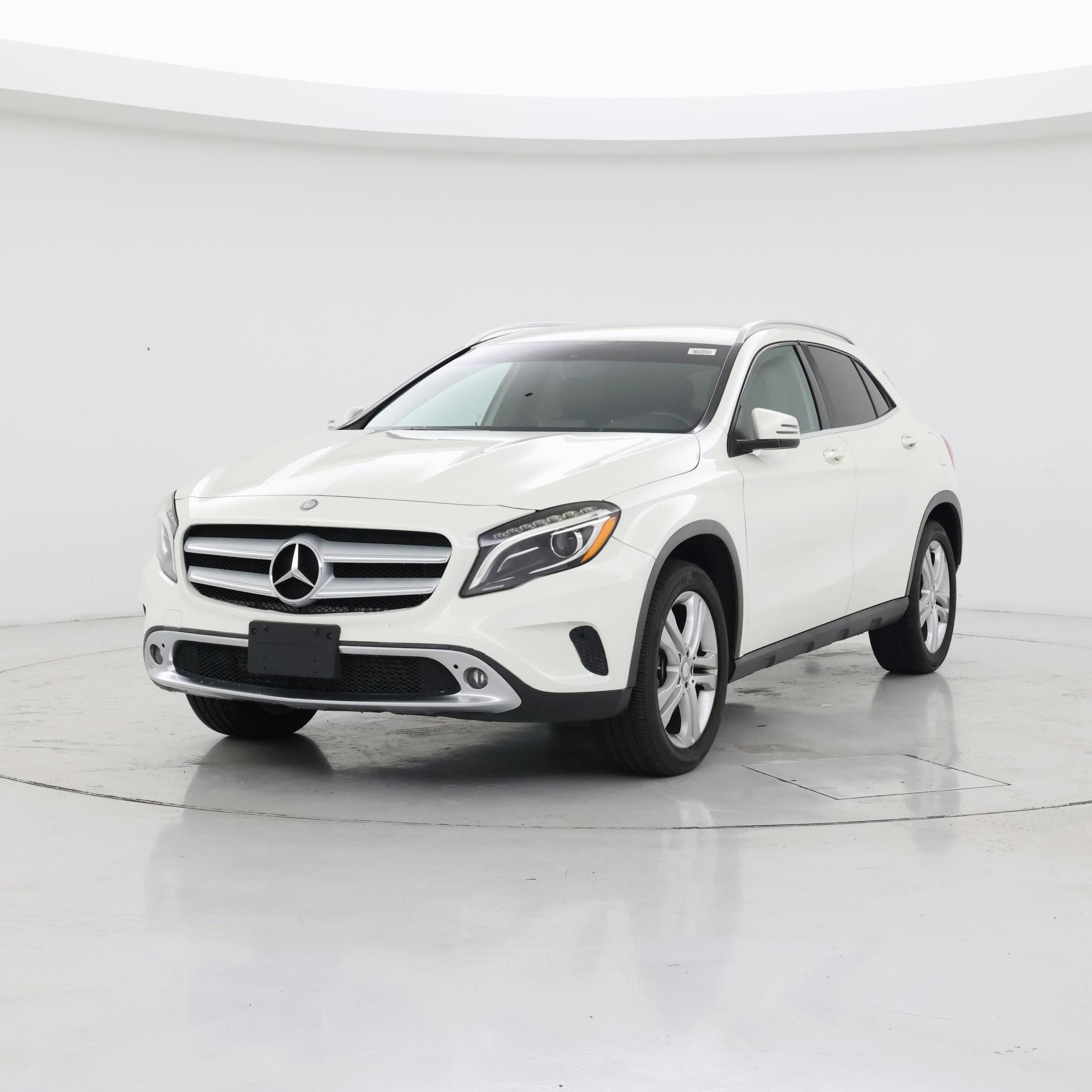 Thumbnail: 2015 Mercedes-Benz GLA - 4