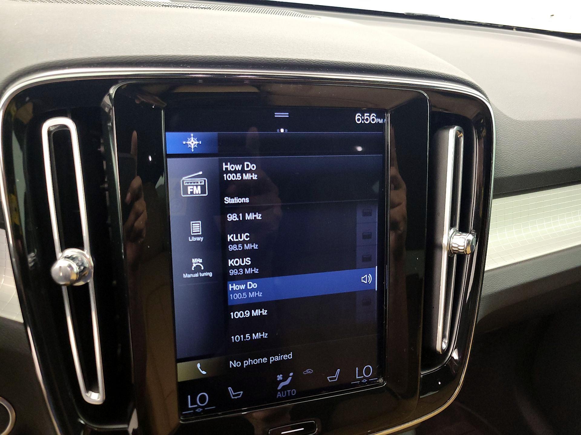 Thumbnail: 2019 Volvo XC40 - 16