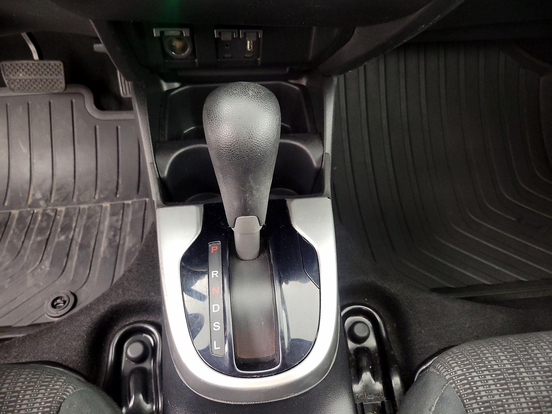 Thumbnail: 2015 Honda Fit - 17