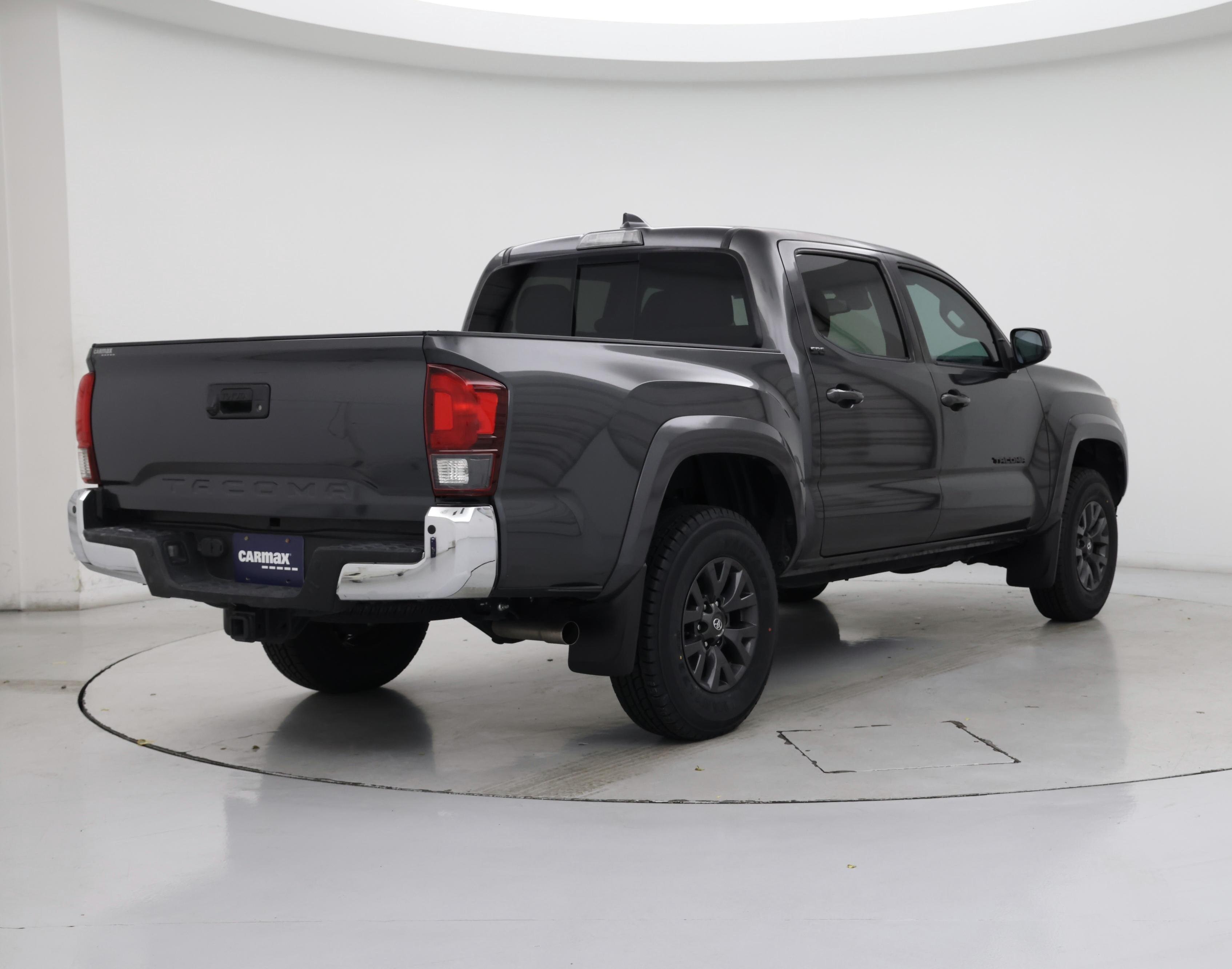 Thumbnail: 2020 Toyota Tacoma - 8