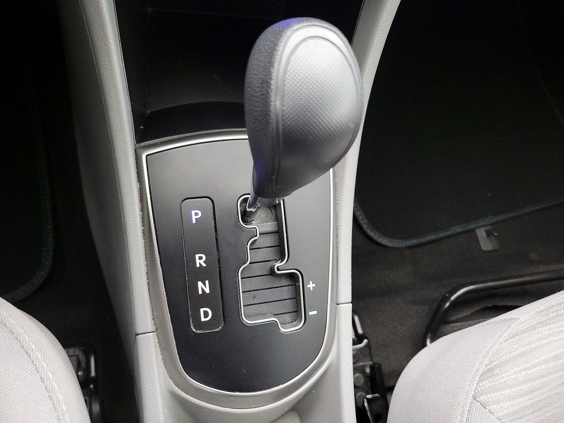 Thumbnail: 2016 Hyundai Accent - 16
