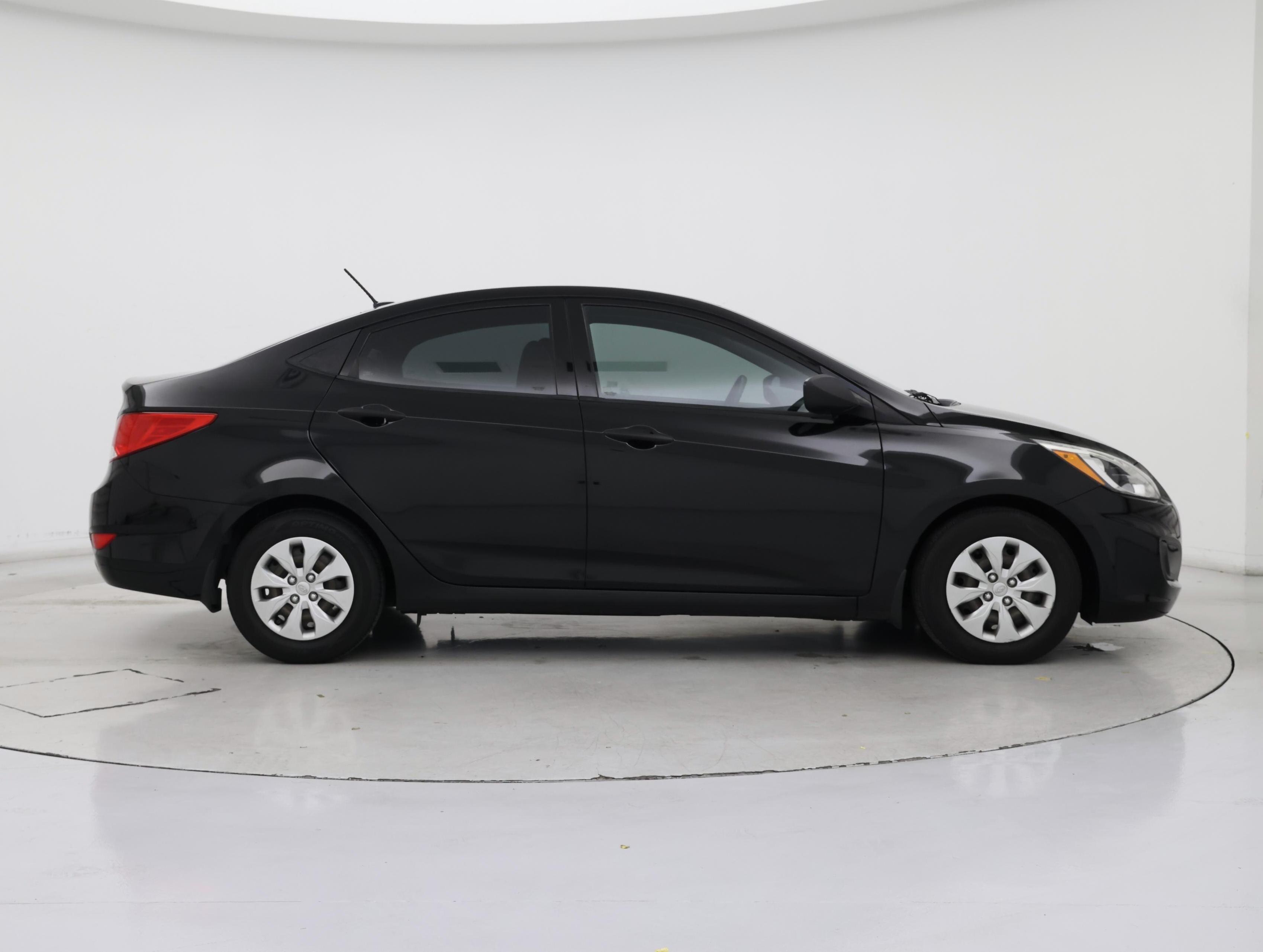 Thumbnail: 2016 Hyundai Accent - 7