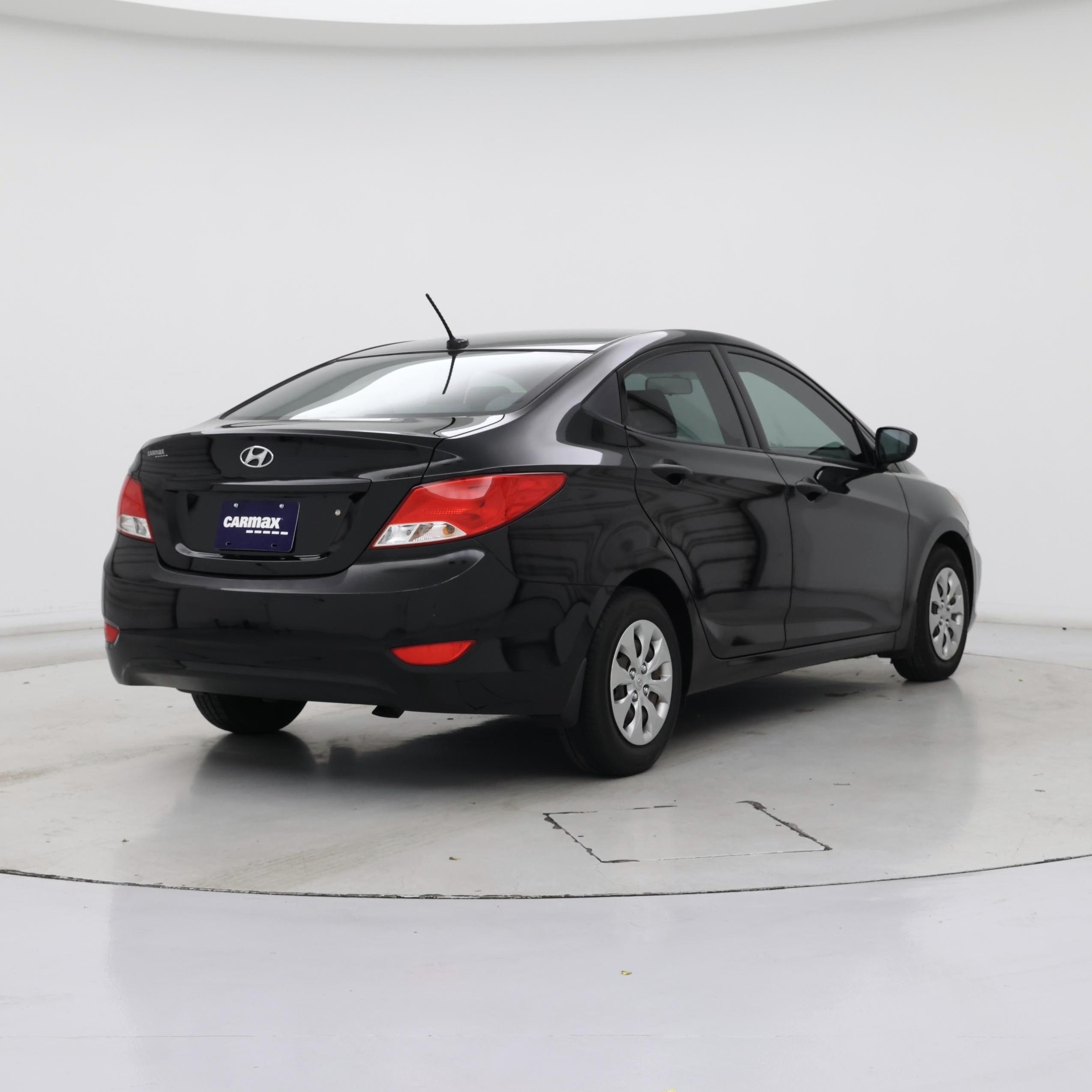 Thumbnail: 2016 Hyundai Accent - 8