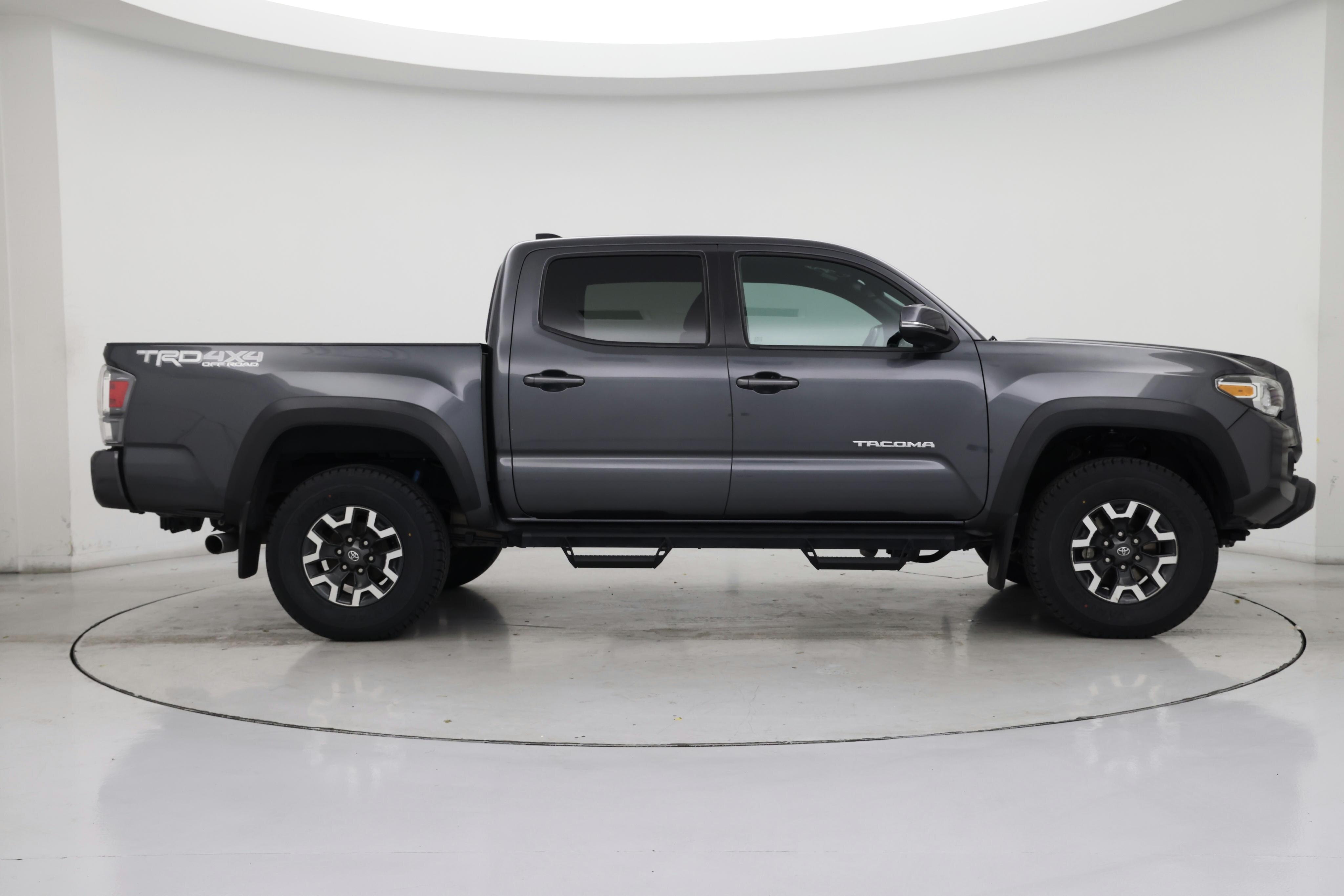 Thumbnail: 2021 Toyota Tacoma - 7