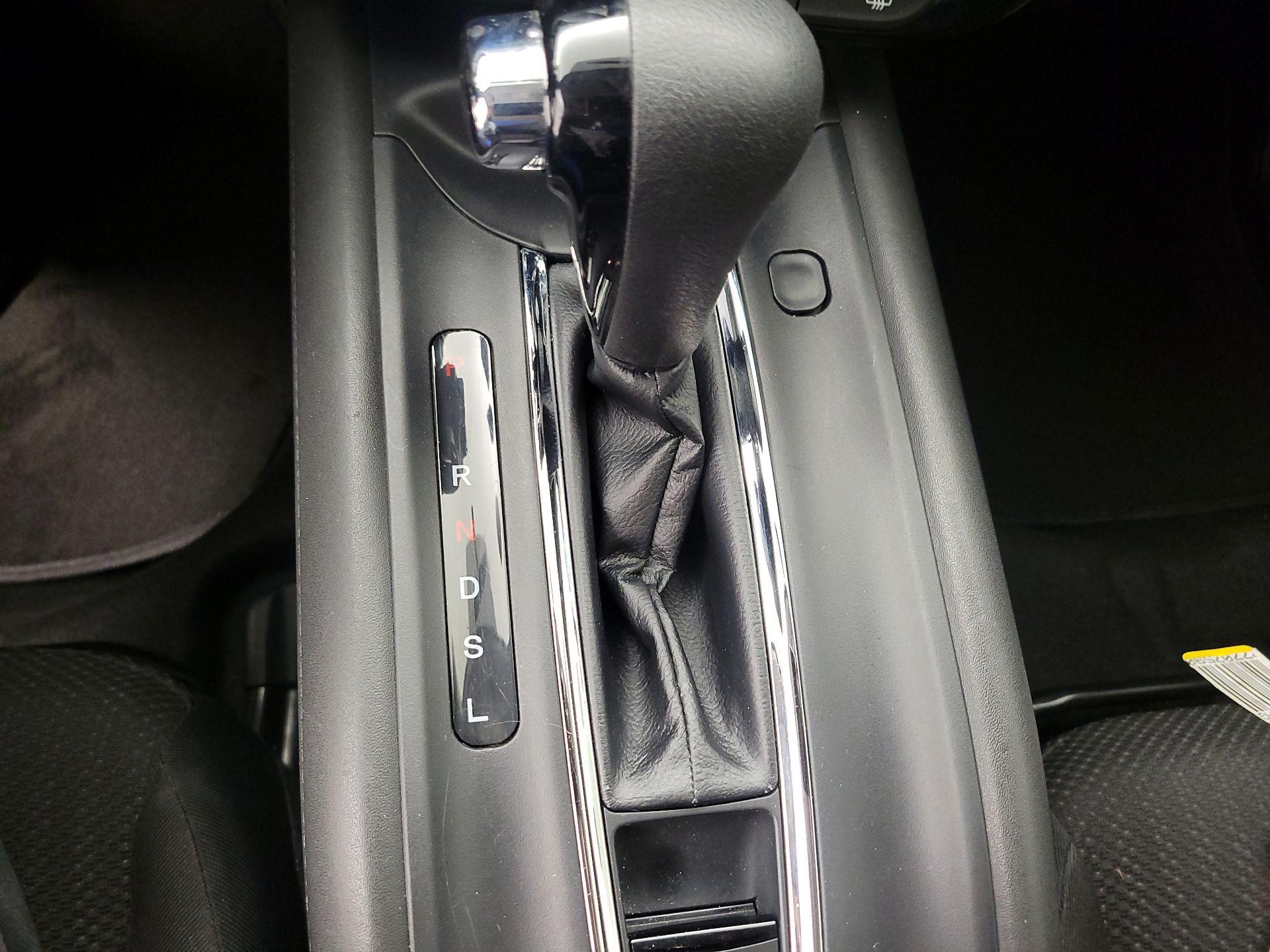 Thumbnail: 2017 Honda HR-V - 17