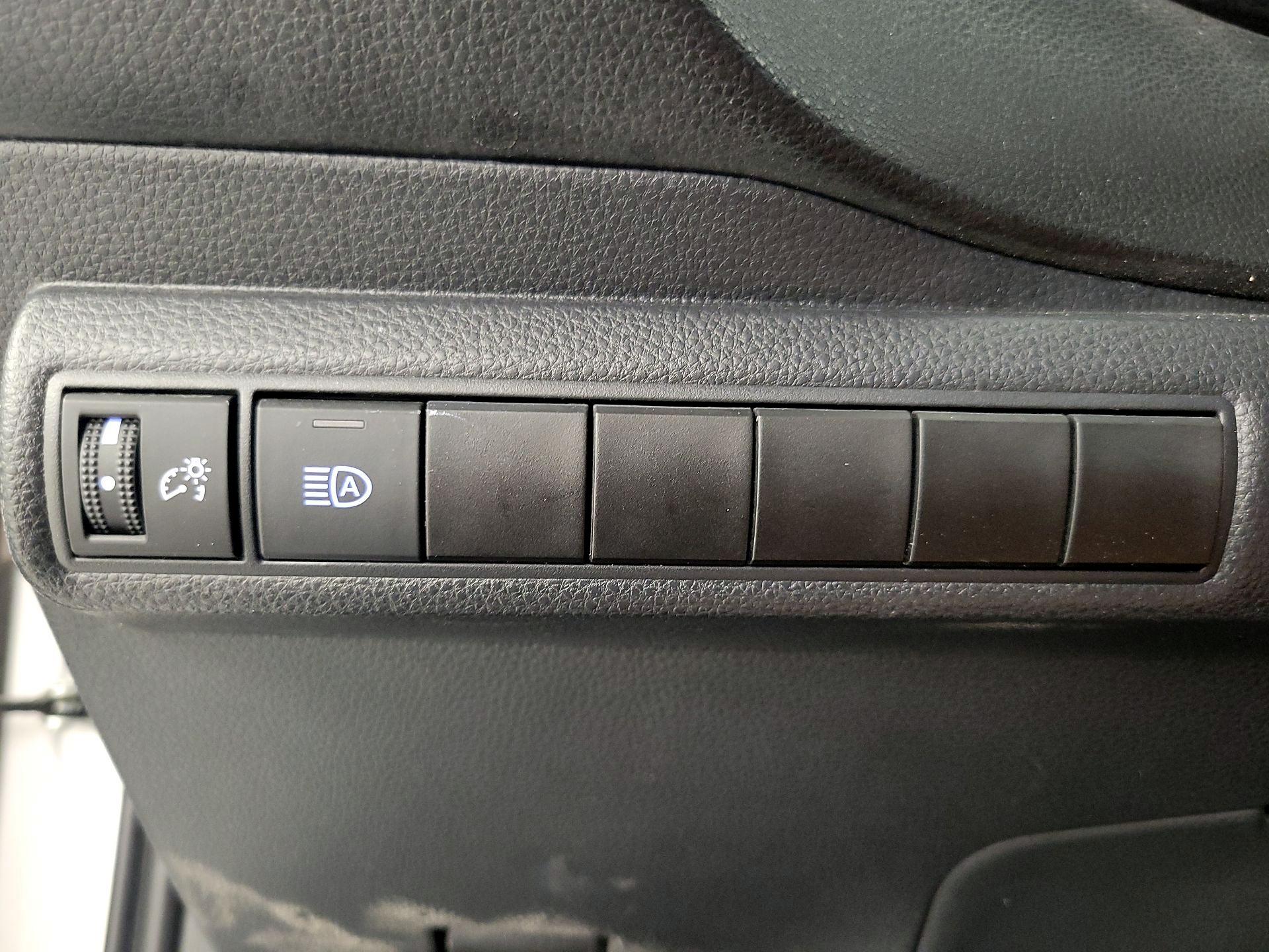 Thumbnail: 2022 Toyota Corolla - 13