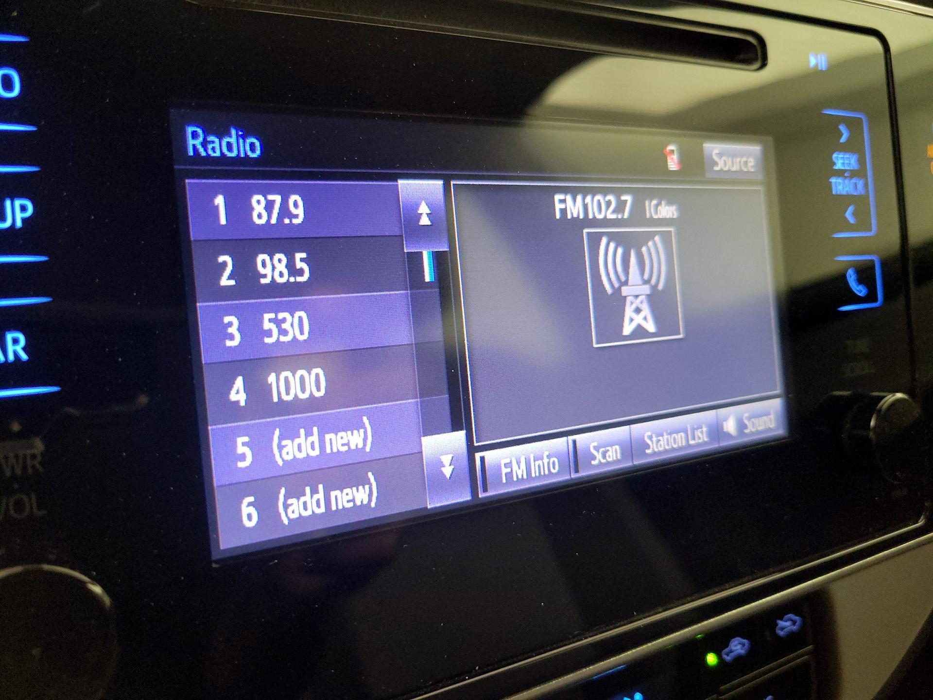 Thumbnail: 2018 Toyota Corolla - 15