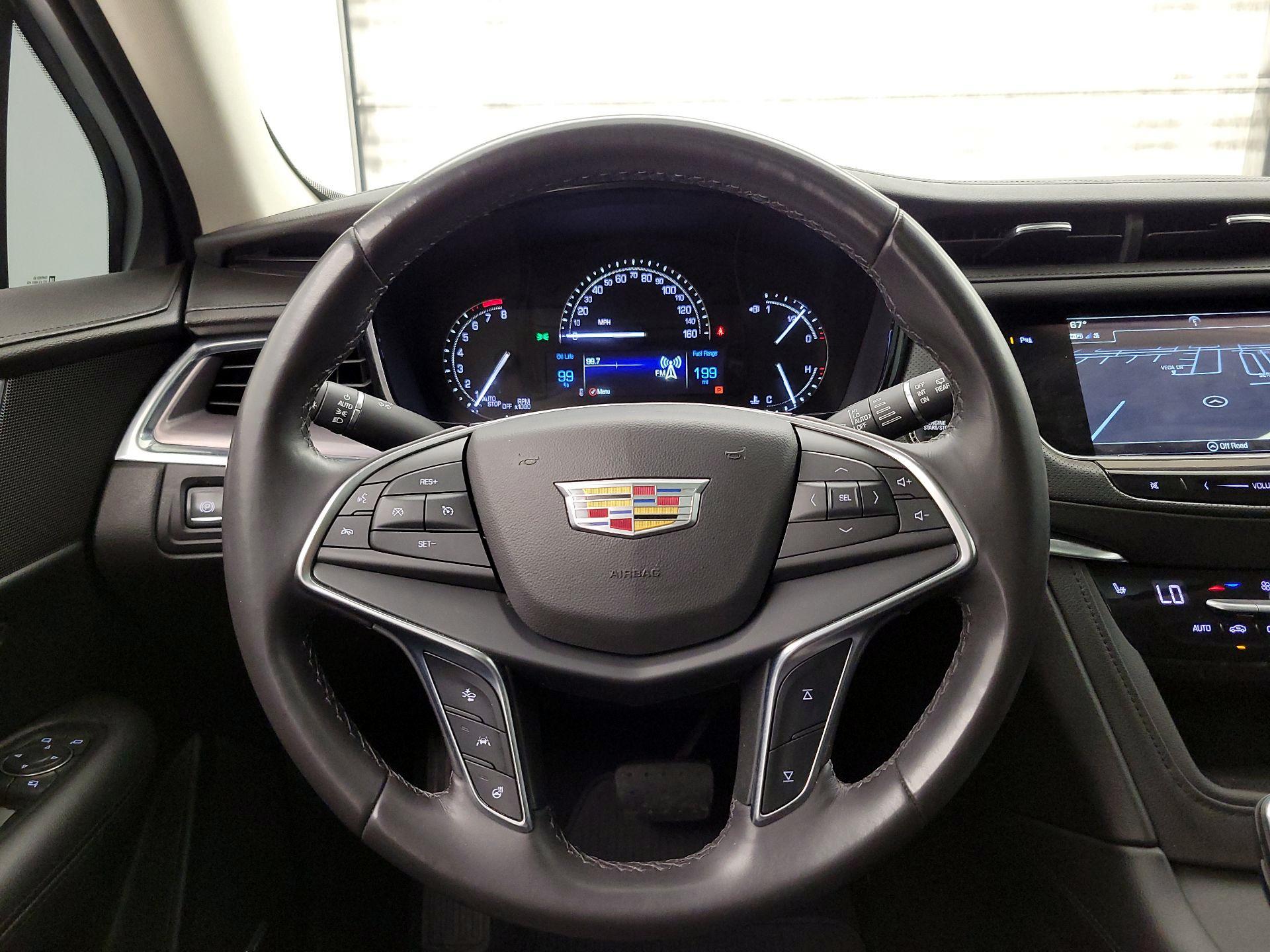 Thumbnail: 2018 Cadillac XT5 - 10