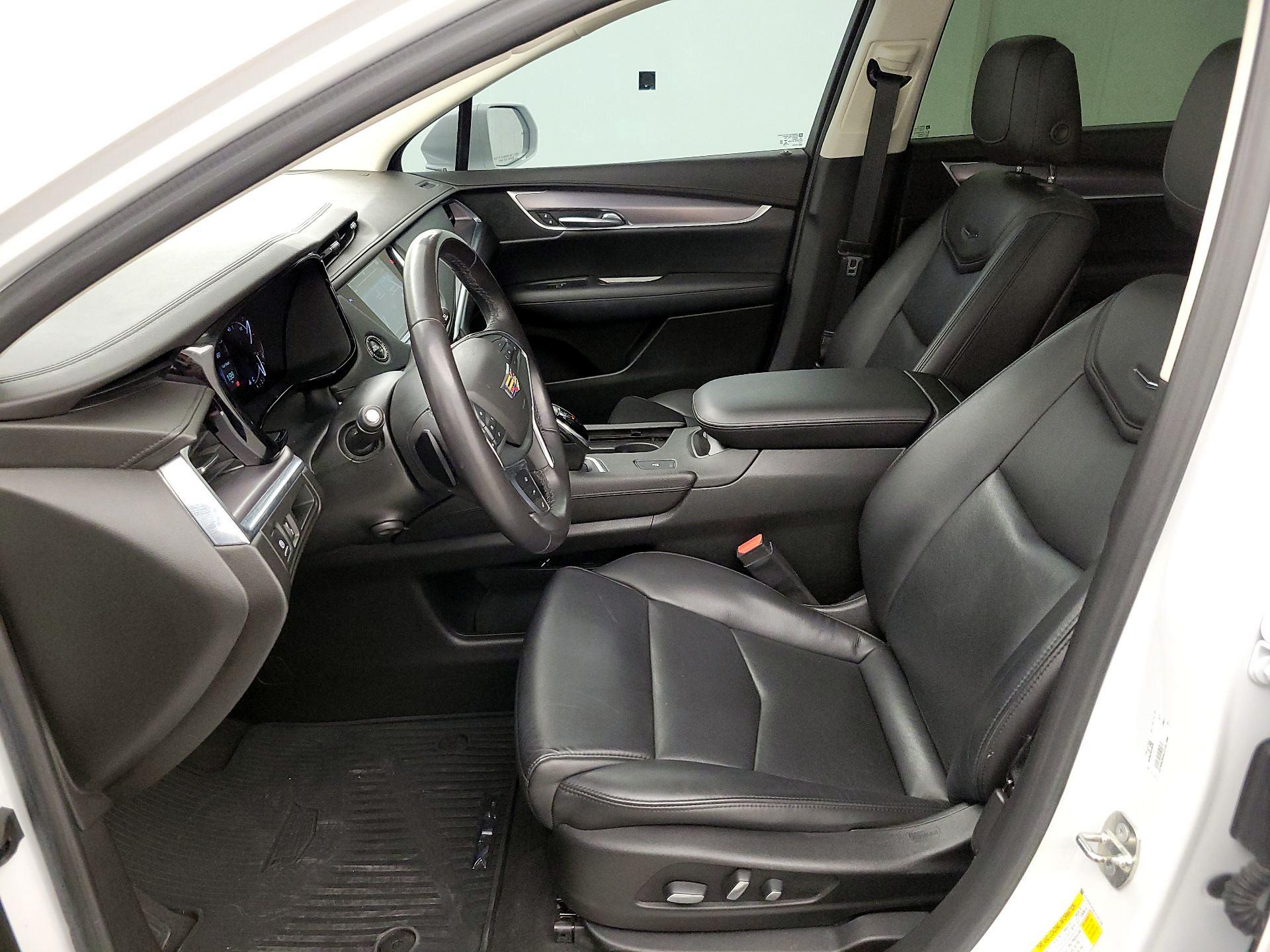 Thumbnail: 2018 Cadillac XT5 - 11