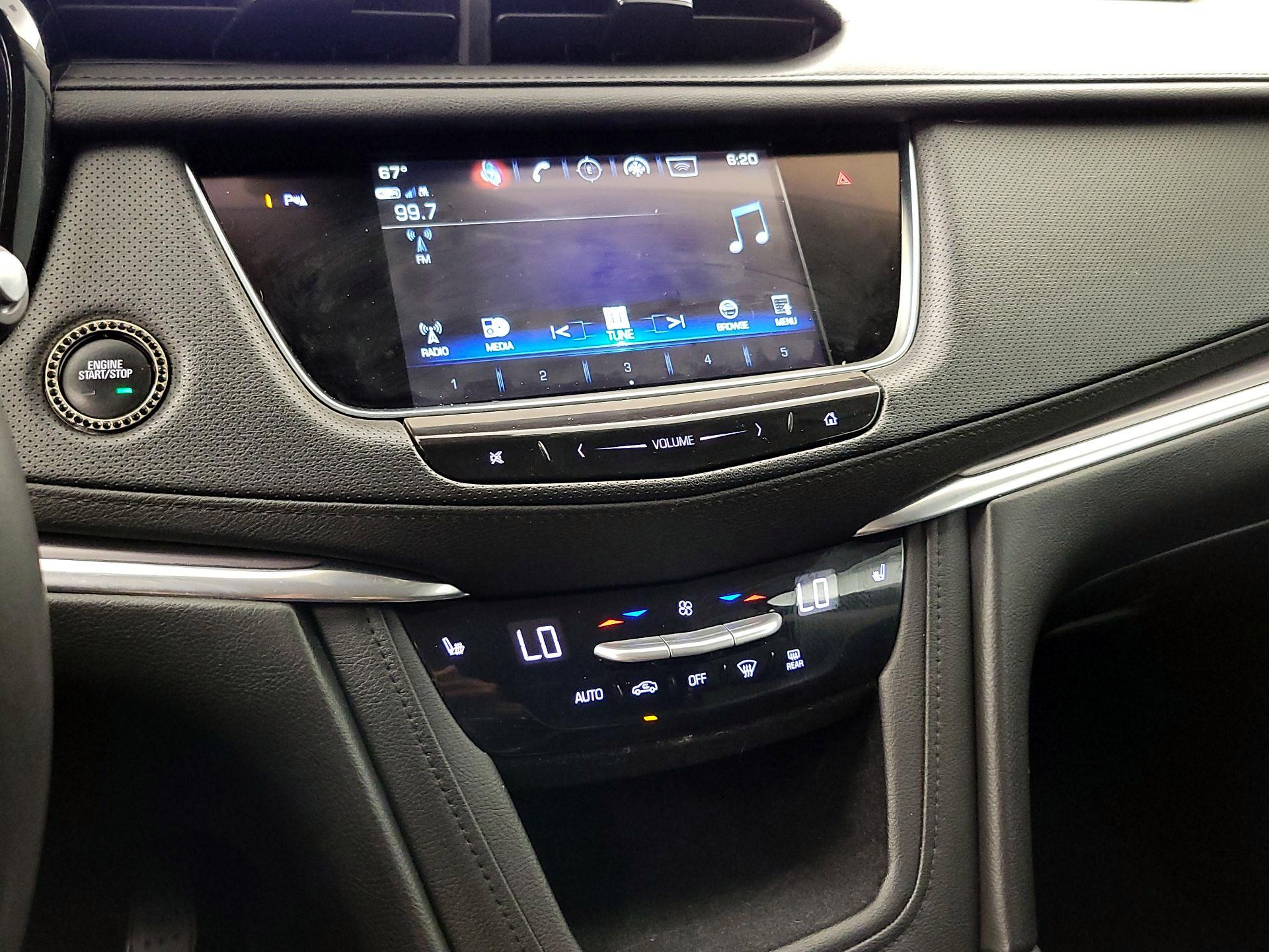 Thumbnail: 2018 Cadillac XT5 - 16