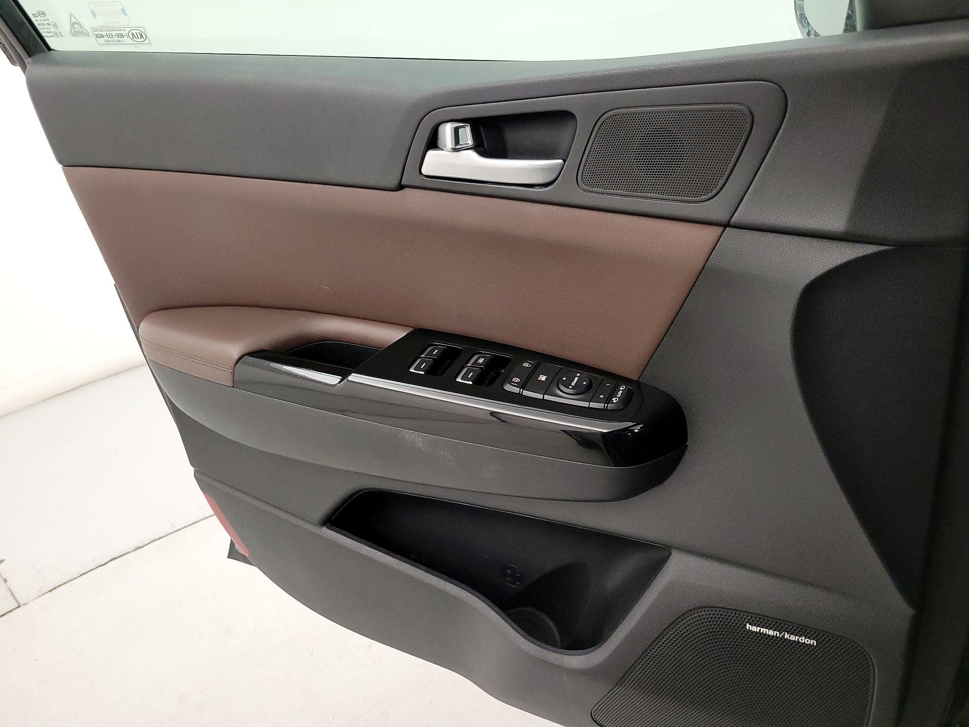 Thumbnail: 2017 Kia Sportage - 12