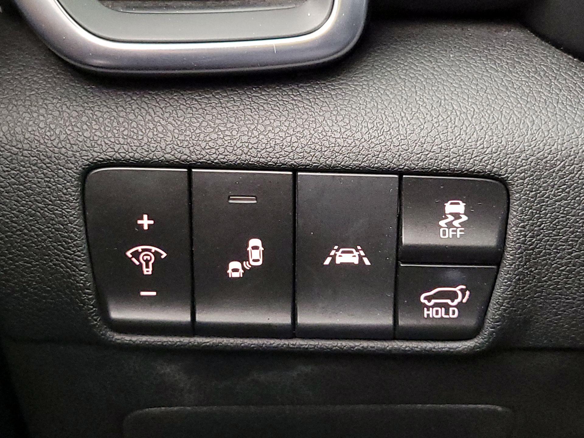 Thumbnail: 2017 Kia Sportage - 13