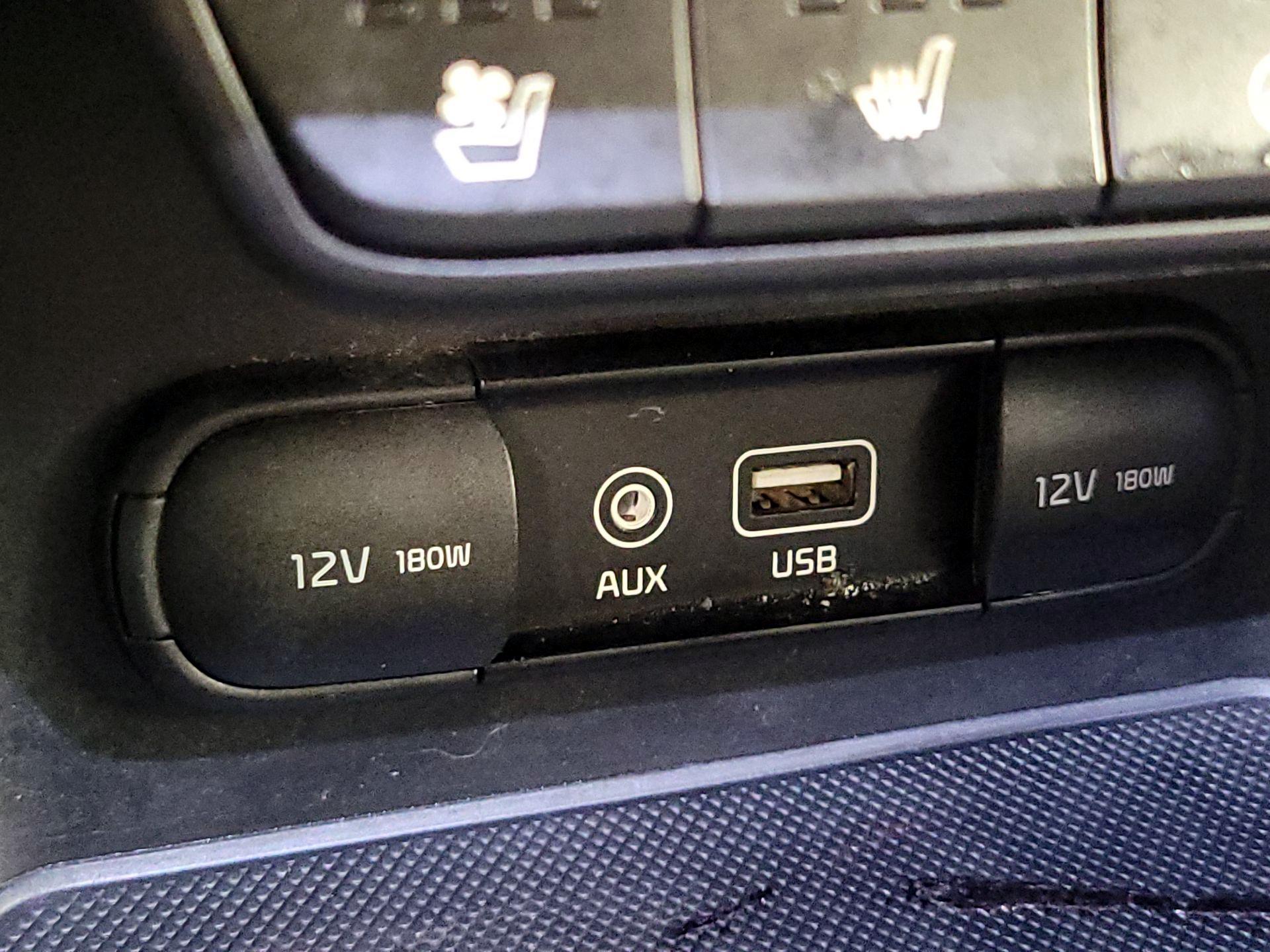 Thumbnail: 2017 Kia Sportage - 19