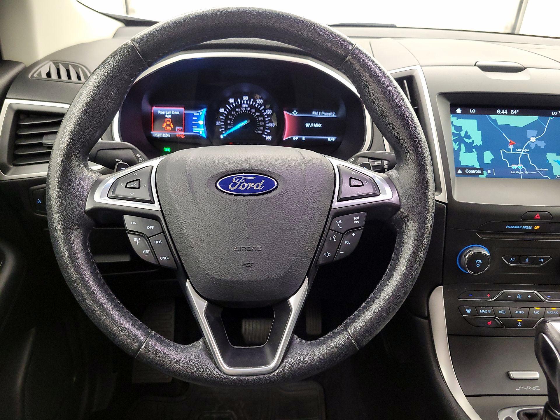 Thumbnail: 2016 Ford Edge - 10