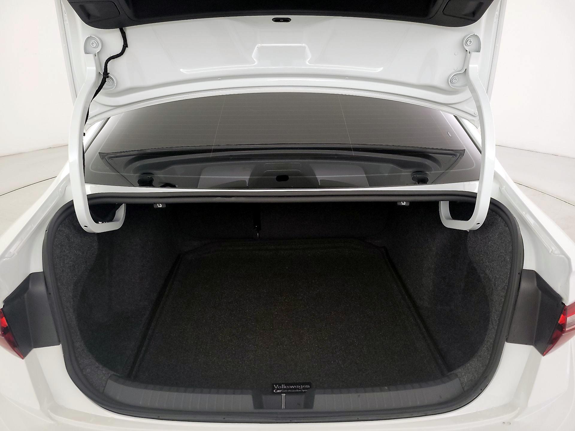 Thumbnail: 2024 Volkswagen Jetta - 20