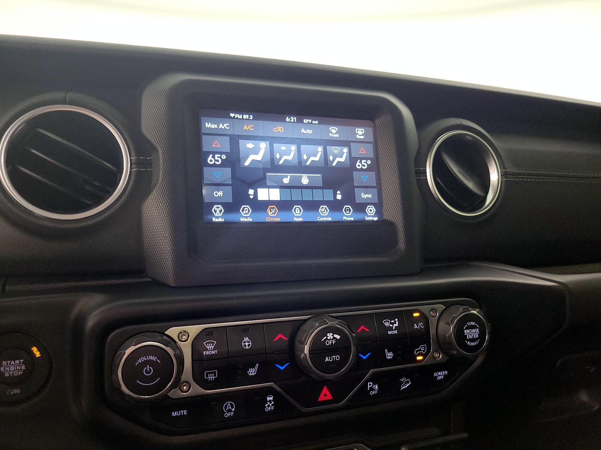 Thumbnail: 2020 Jeep Wrangler - 16