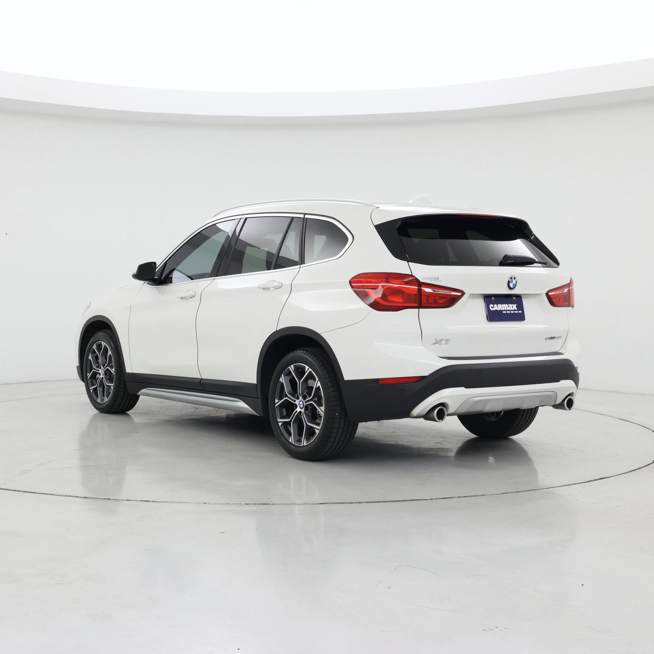 Thumbnail: 2021 BMW X1 - 2