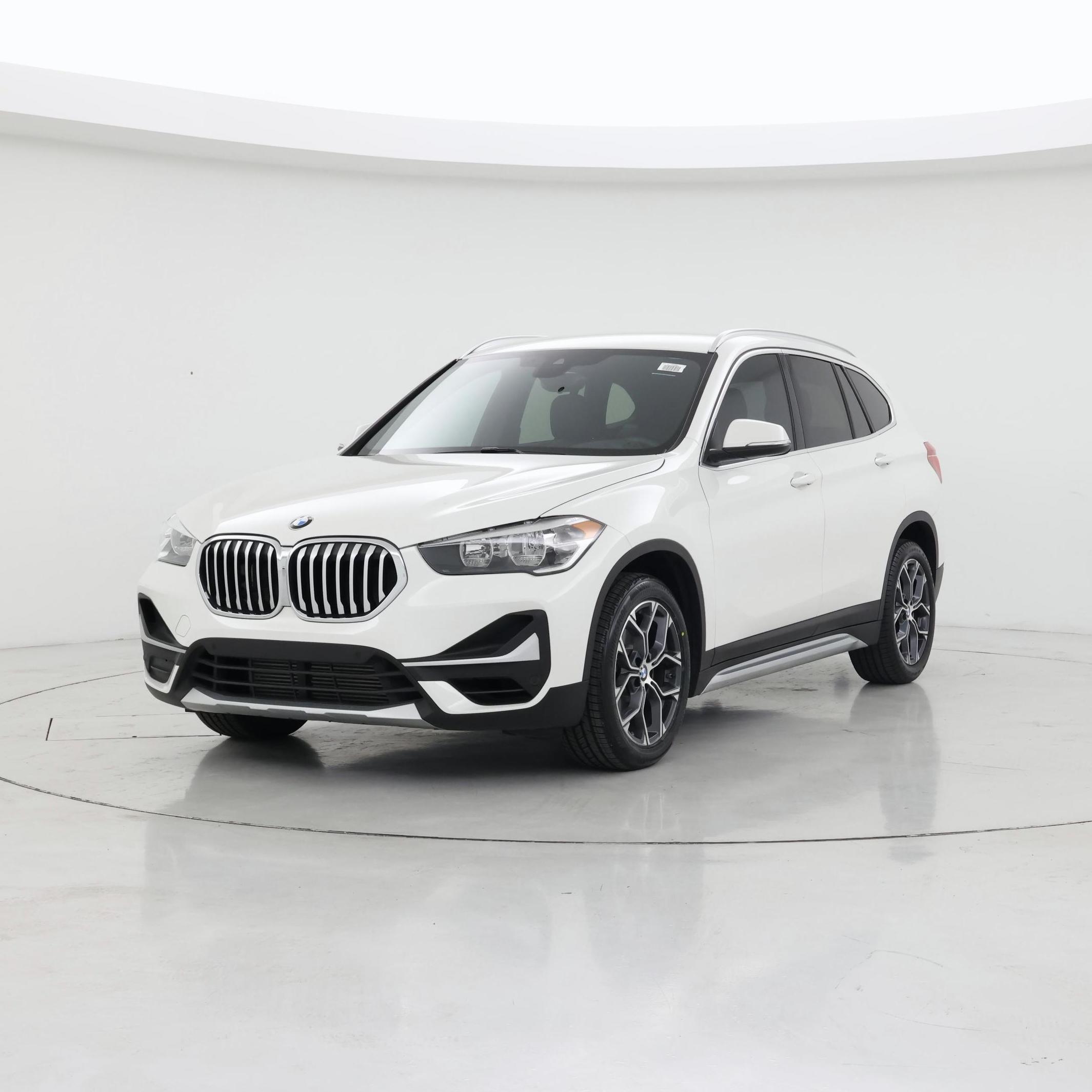 Thumbnail: 2021 BMW X1 - 4