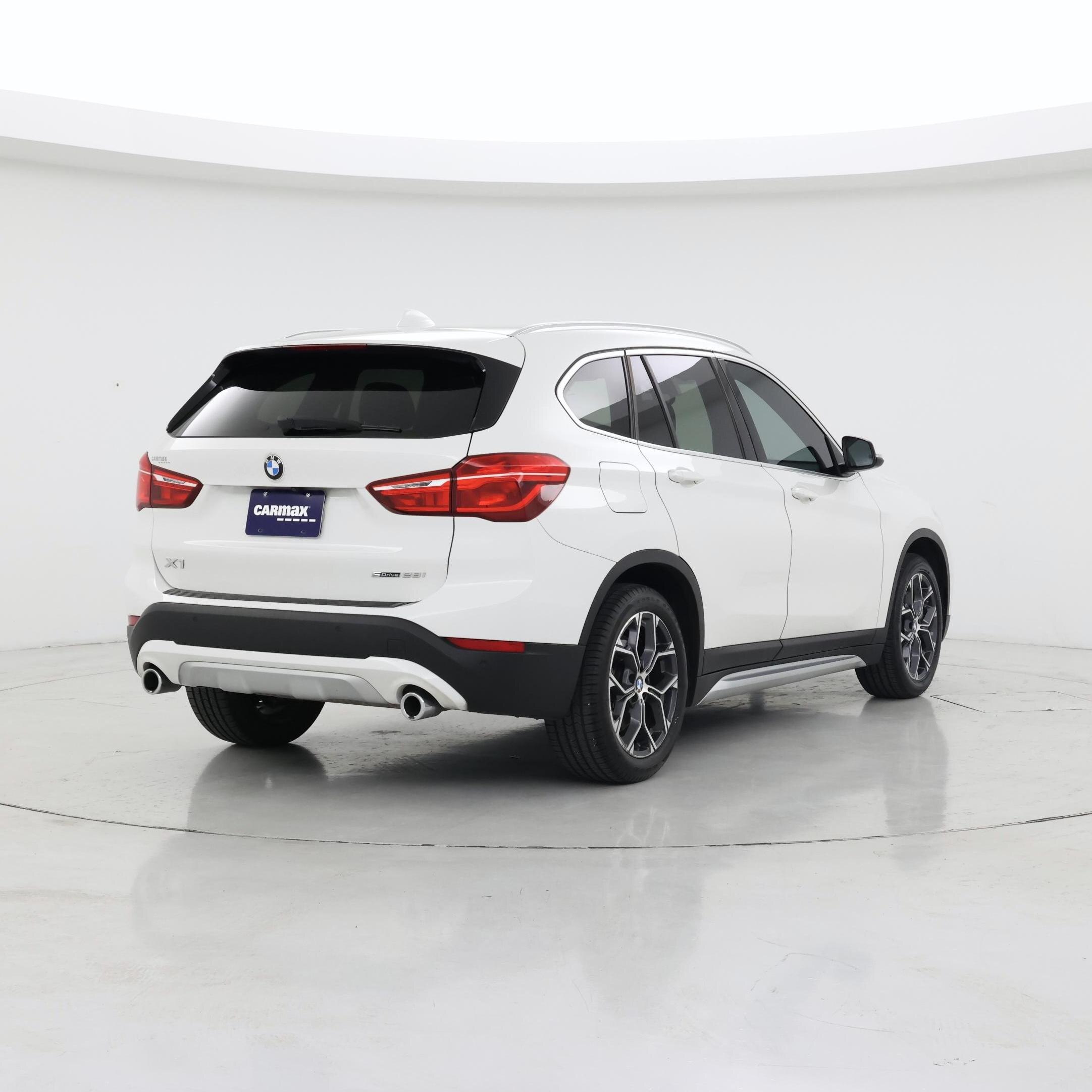 Thumbnail: 2021 BMW X1 - 8