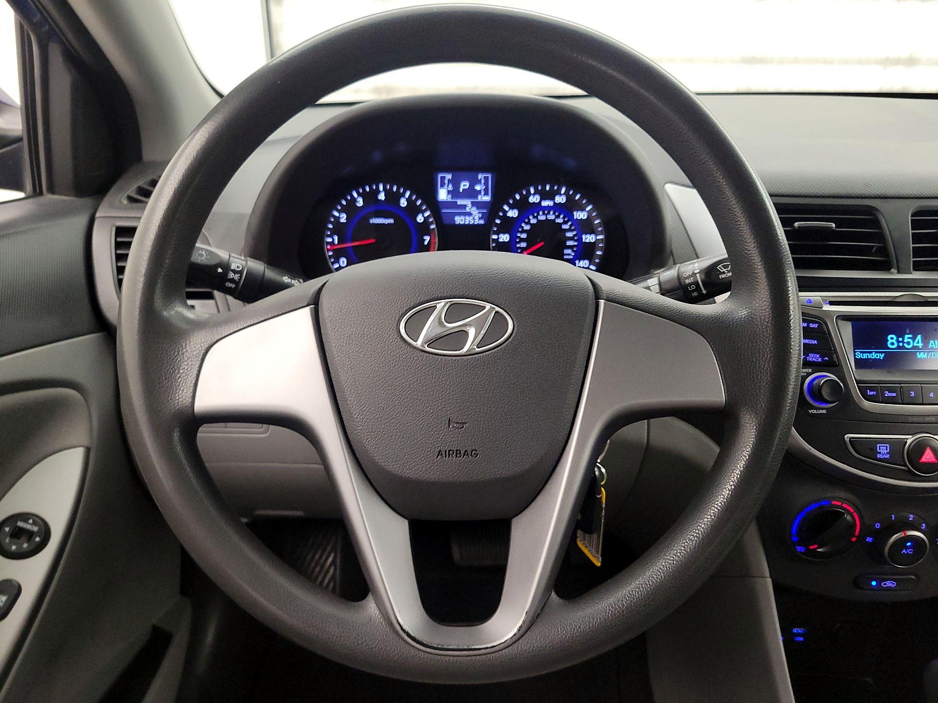 Thumbnail: 2016 Hyundai Accent - 10