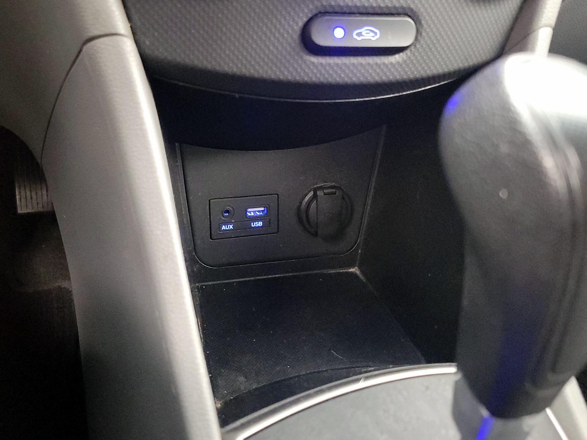 Thumbnail: 2016 Hyundai Accent - 17
