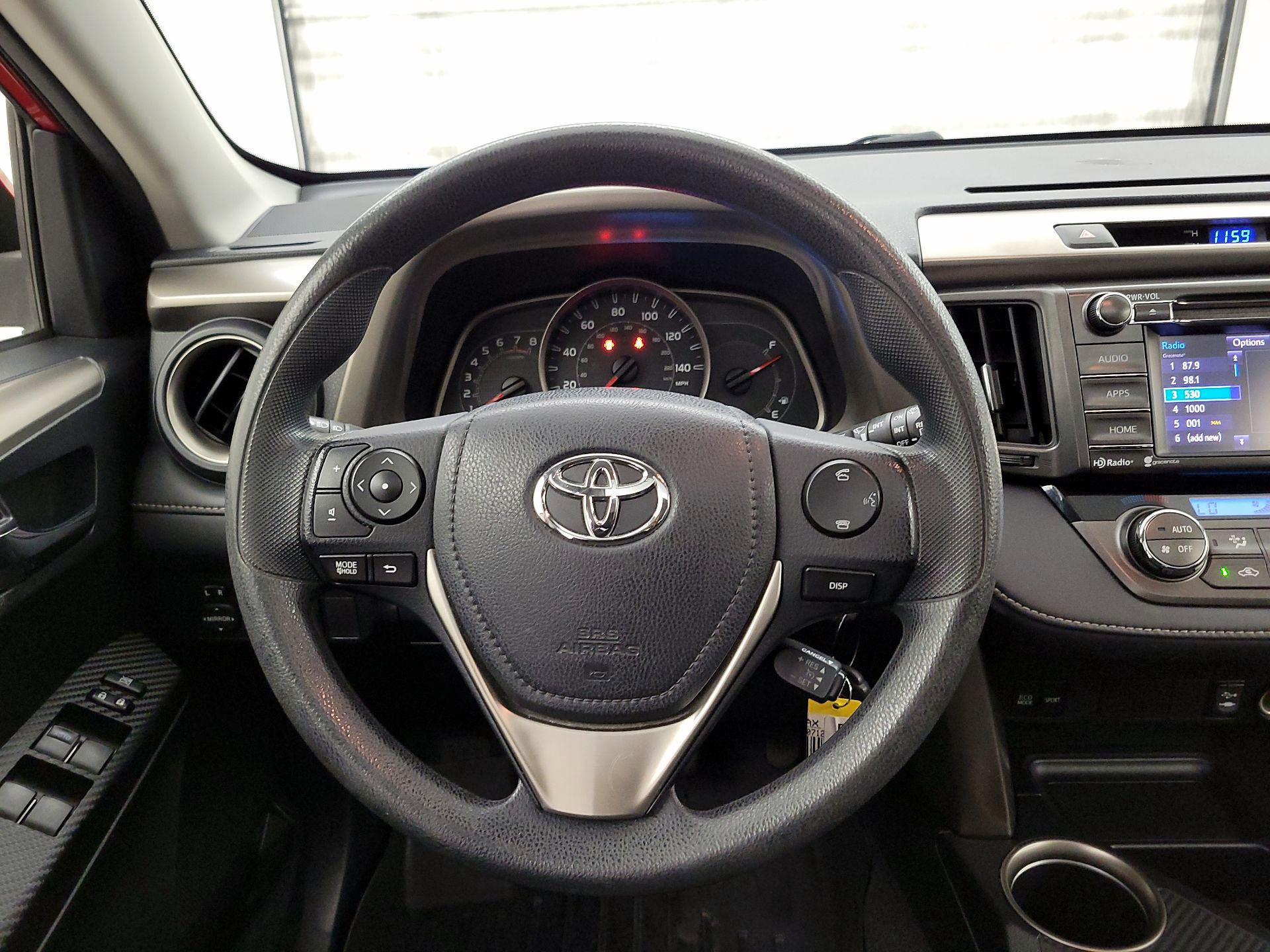 Thumbnail: 2014 Toyota RAV4 - 10