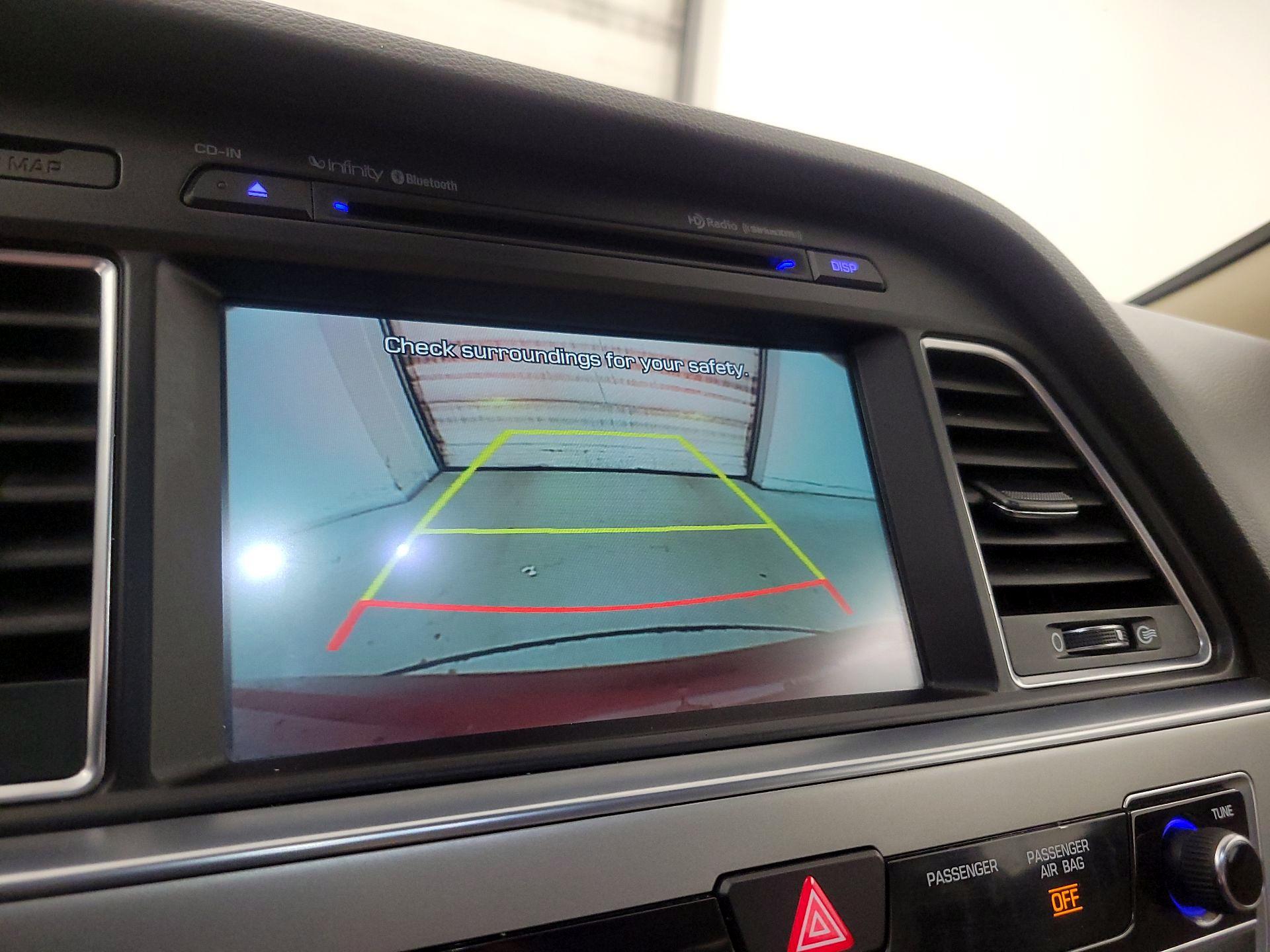 Thumbnail: 2015 Hyundai Sonata - 15