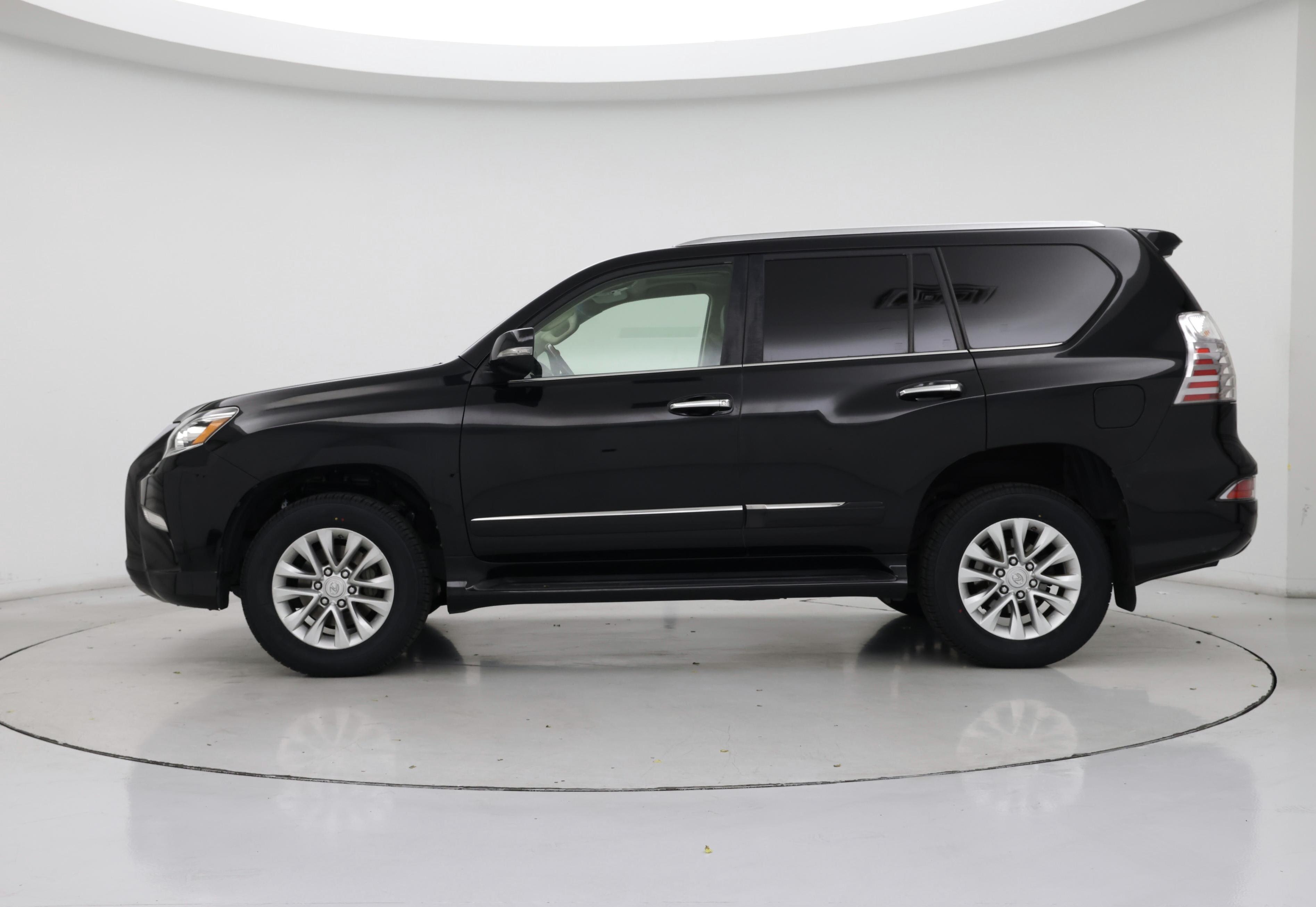 Thumbnail: 2018 Lexus GX - 3