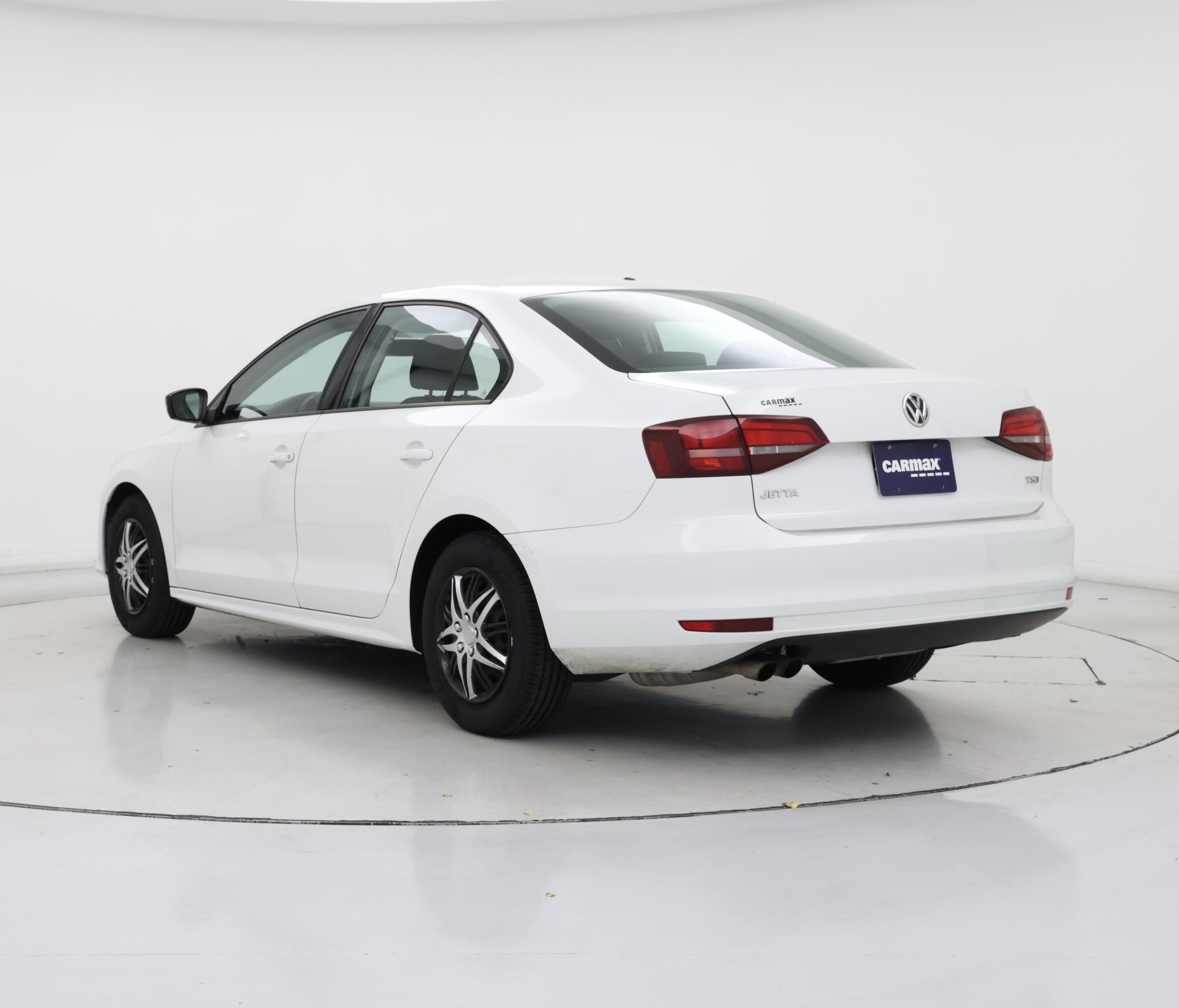 Thumbnail: 2016 Volkswagen Jetta - 2