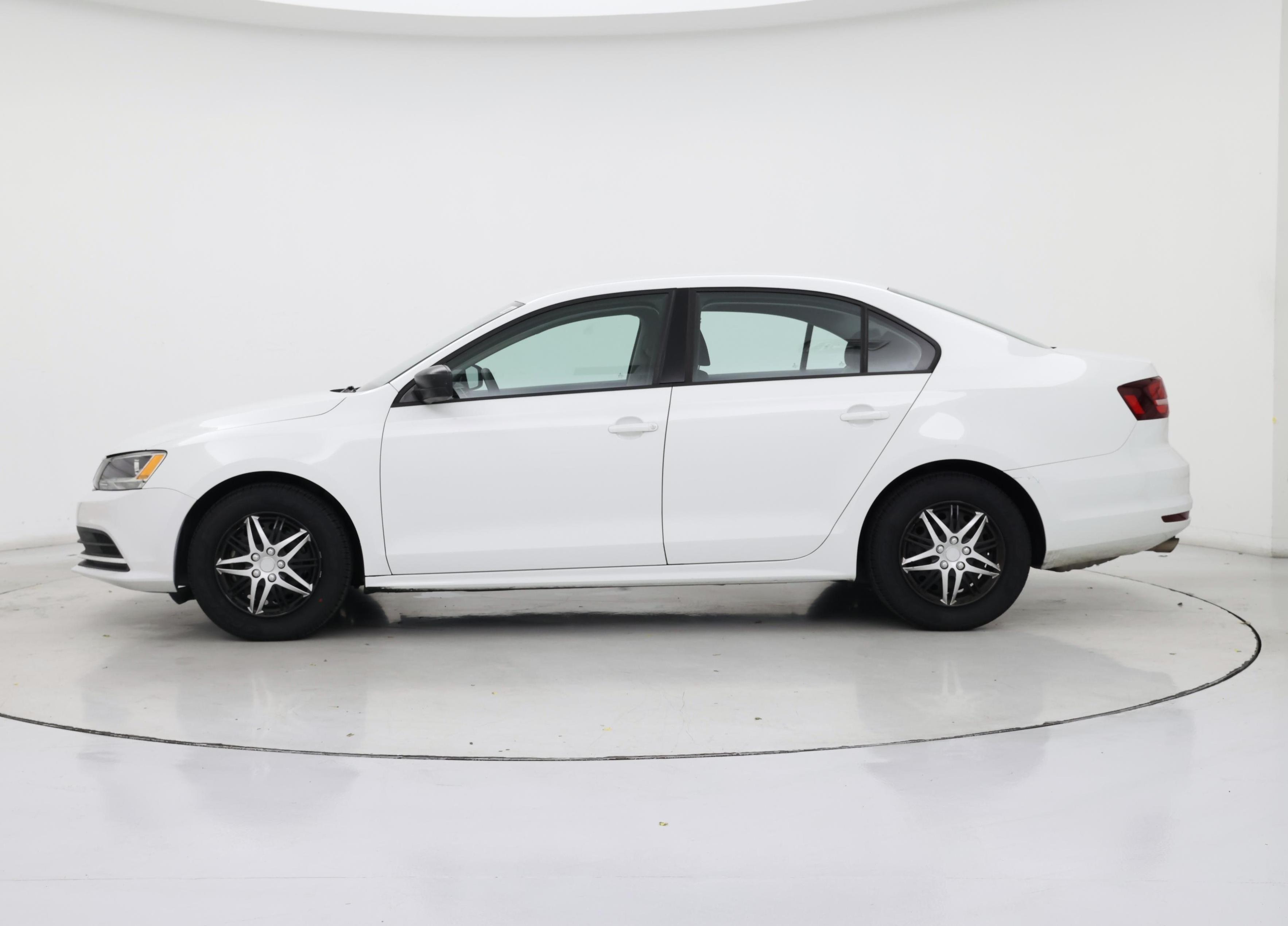 Thumbnail: 2016 Volkswagen Jetta - 3