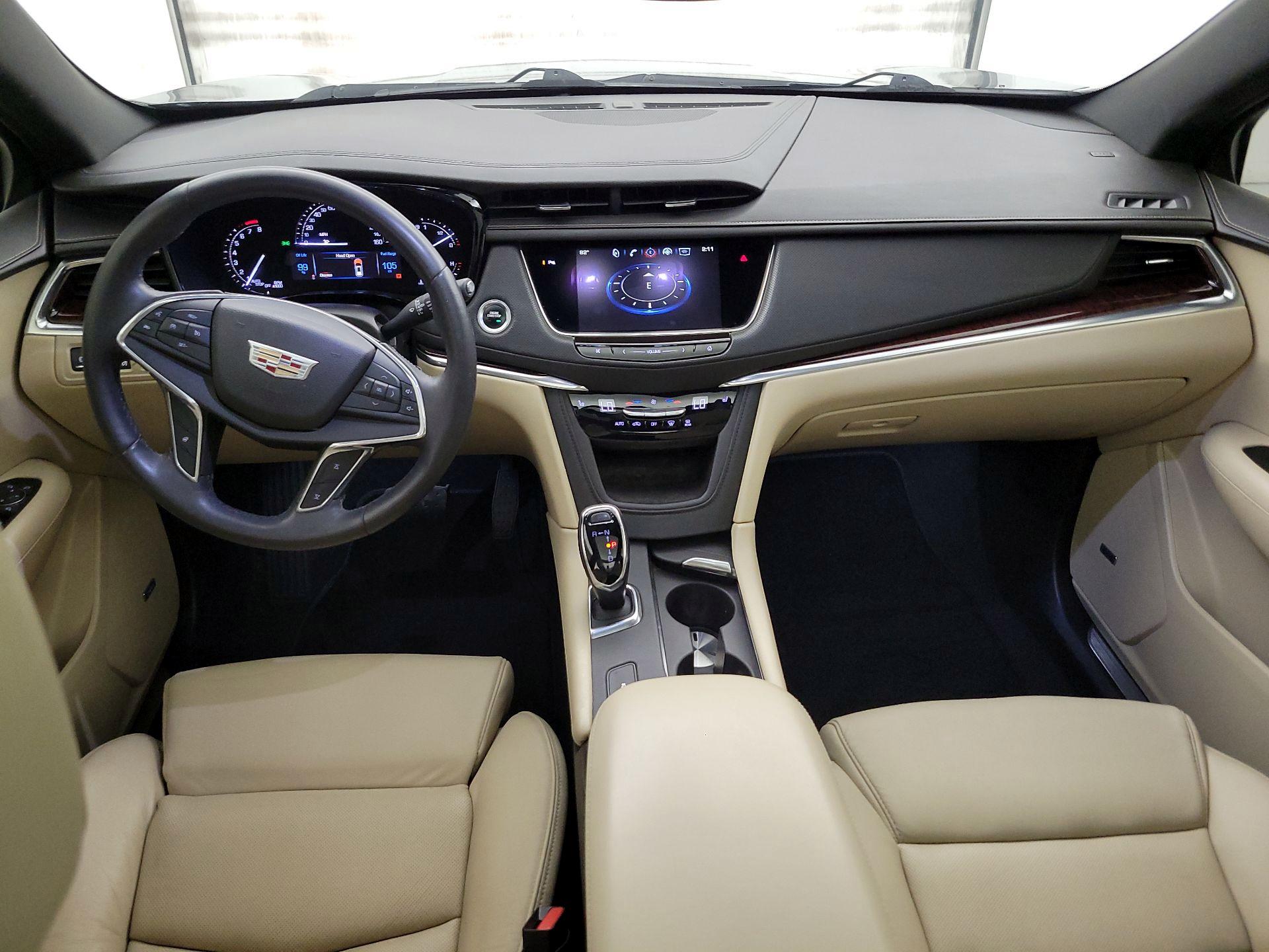 Thumbnail: 2017 Cadillac XT5 - 9